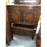 2 decorative wooden coffers, condition requests an