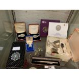 Costume jewellery, collectable coins, cased pen &