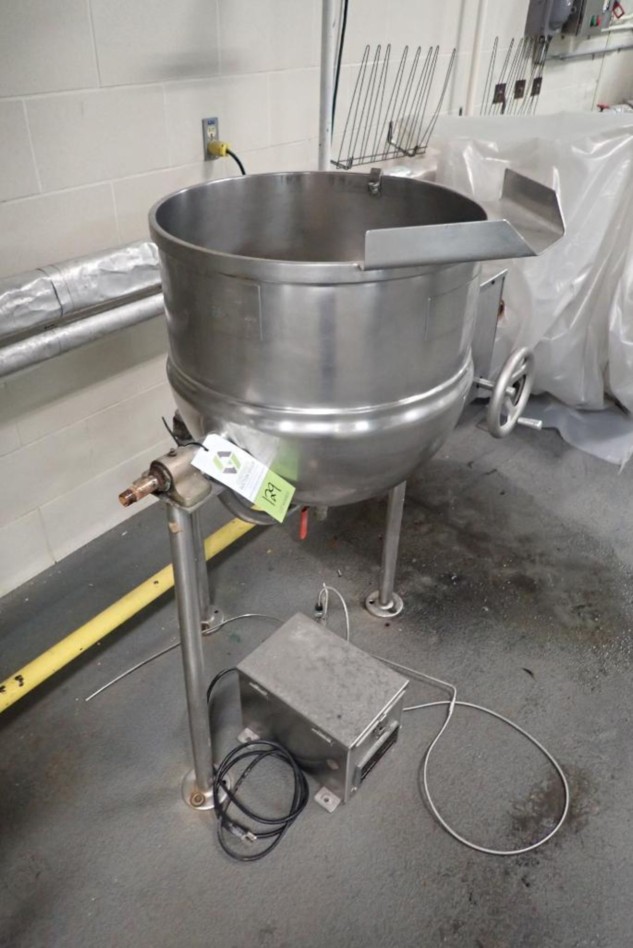 Groen 40 gallon SS tilt kettle - Image 4 of 15