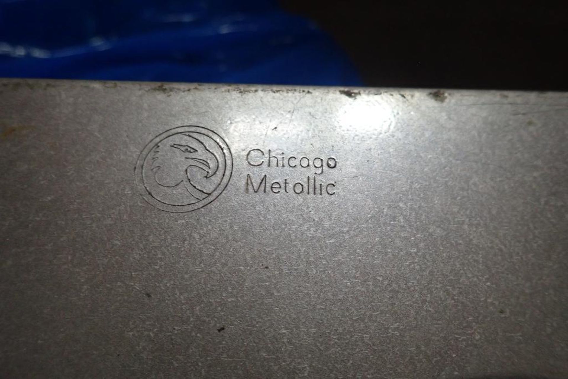 Chicago Metallic 21700 6-spot cheesecake pans - Image 10 of 11