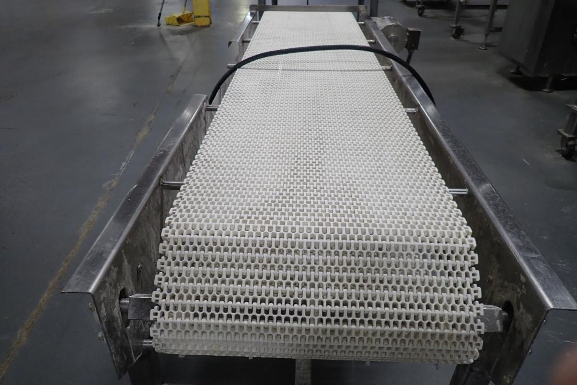 Lutech Co interlock belt conveyor - Image 5 of 11