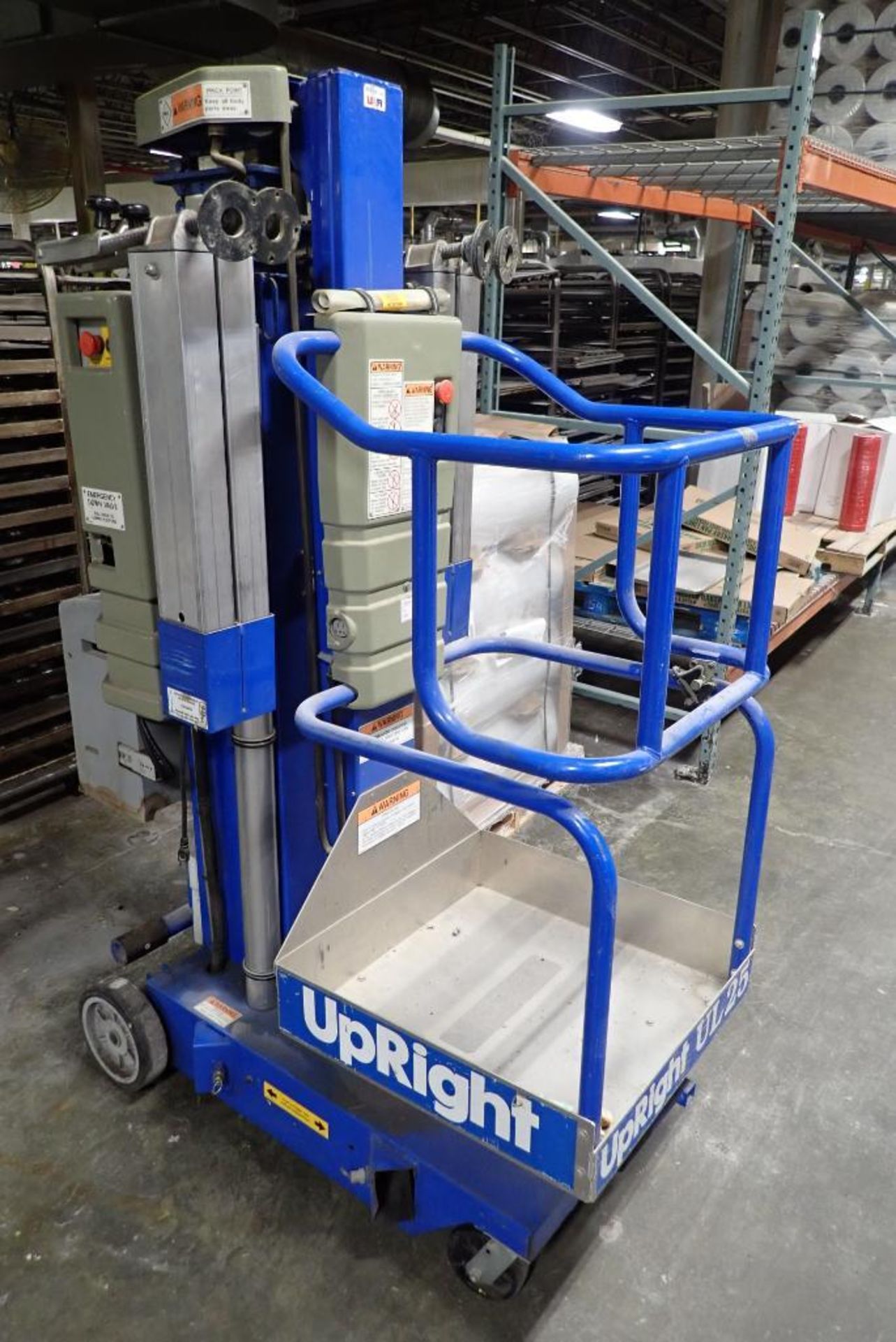 Upright Inc portable manlift - Image 2 of 12