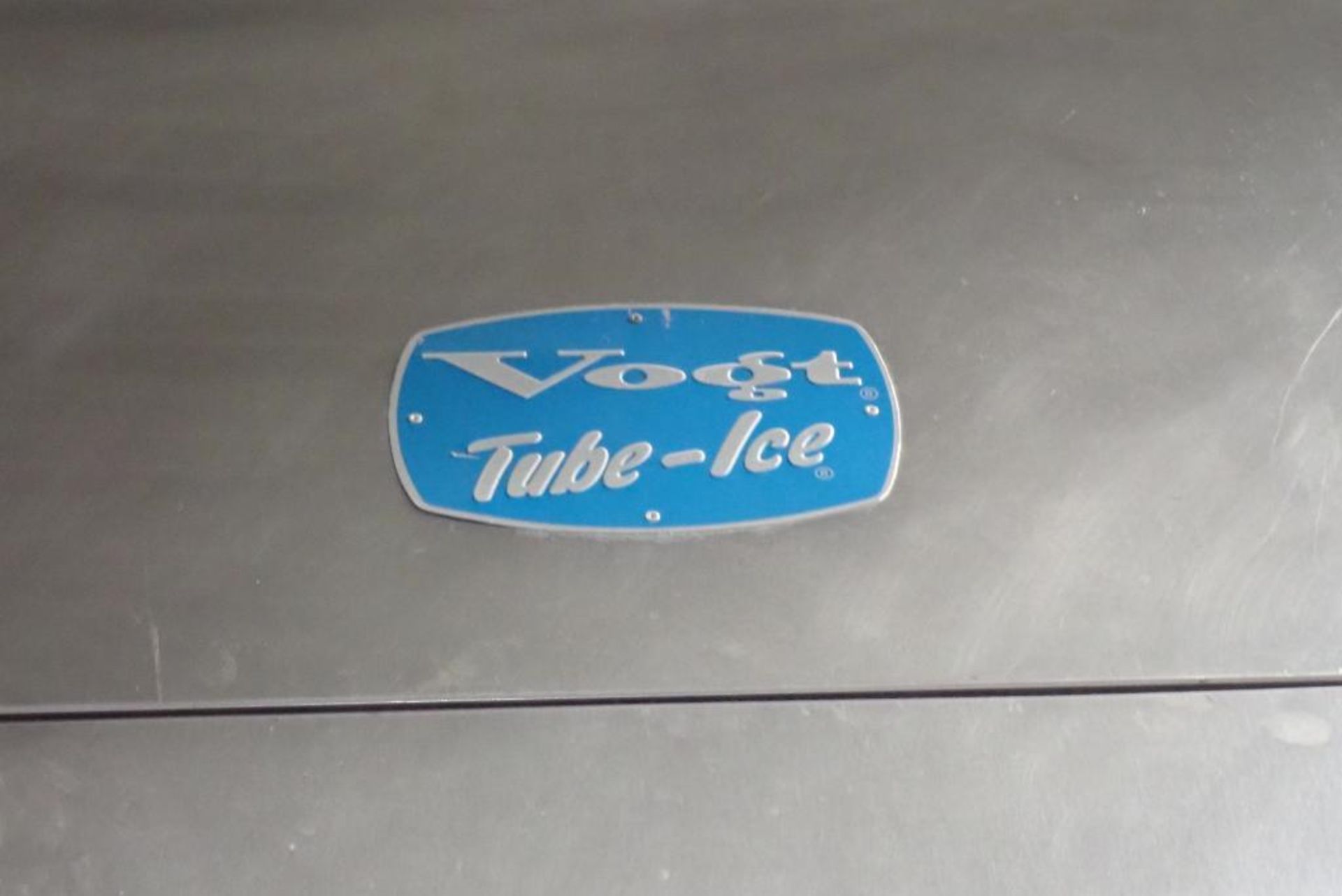 Vogt tube ice maker with Kolppenberg ice hopper - Image 8 of 15