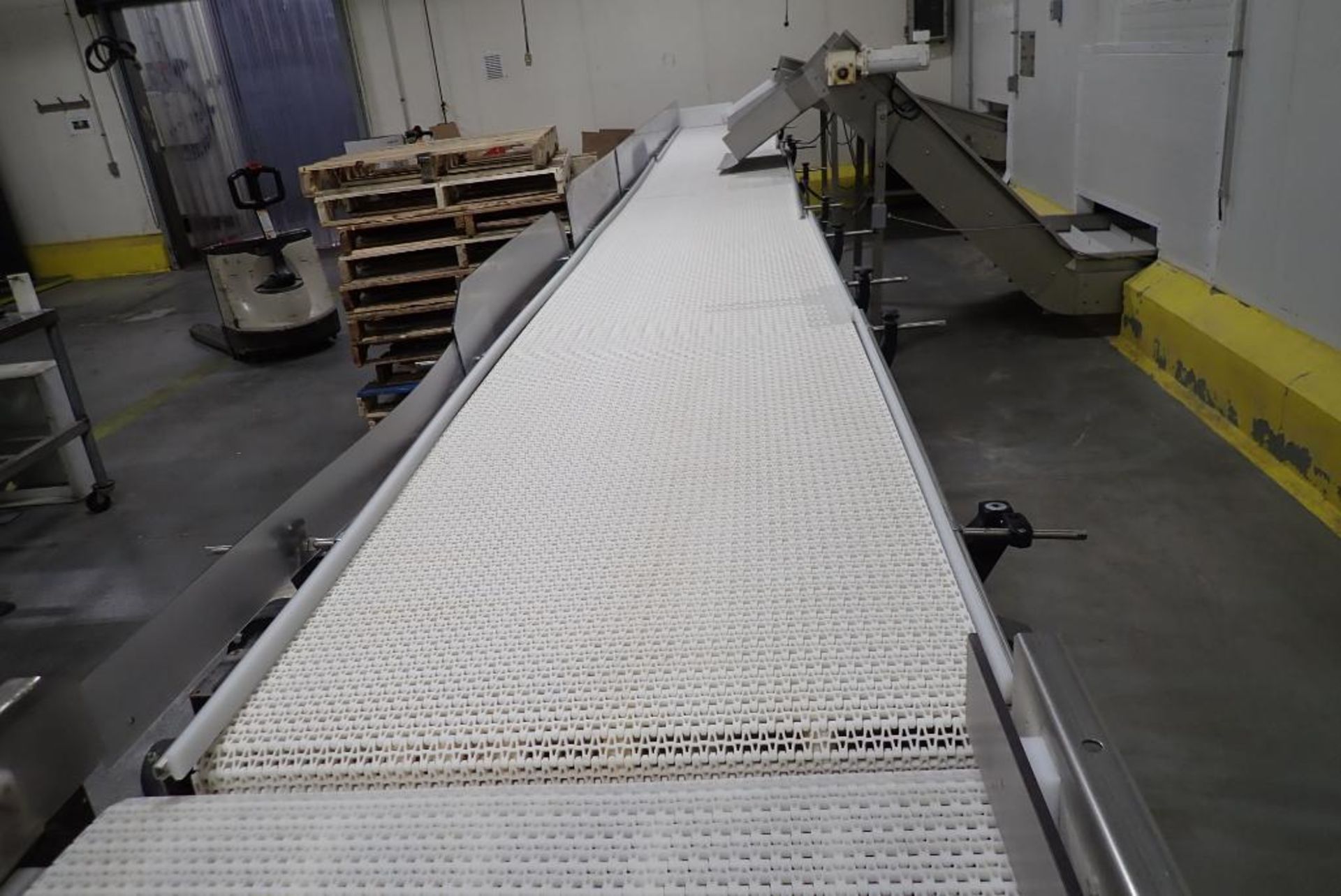 Wrabacon plastic interlock belt conveyor - Image 6 of 14