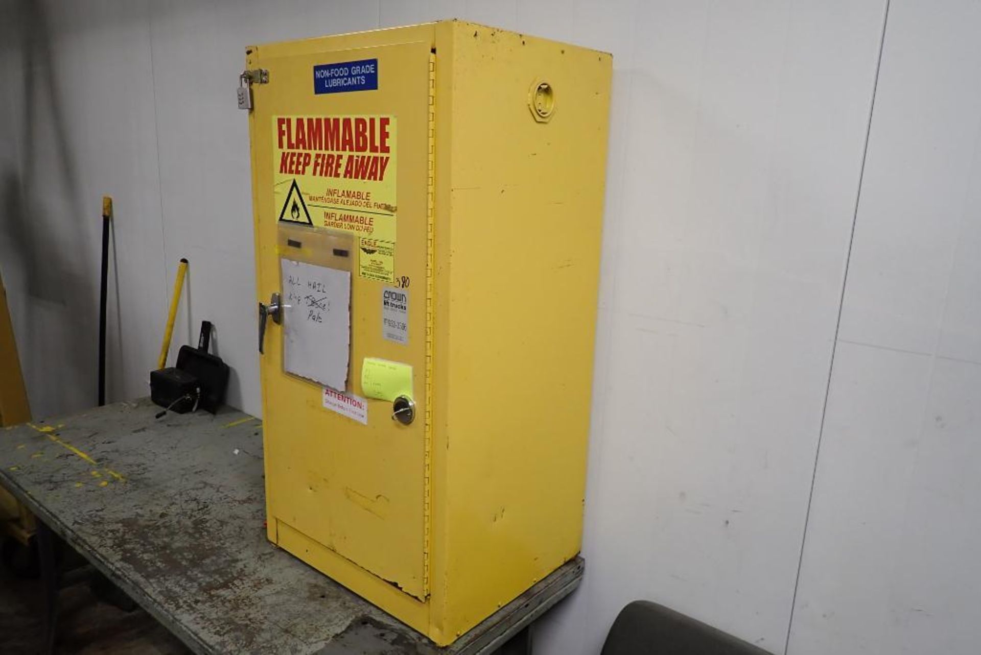 Eagle 1906 flammable safety storage cabinet - Image 3 of 4