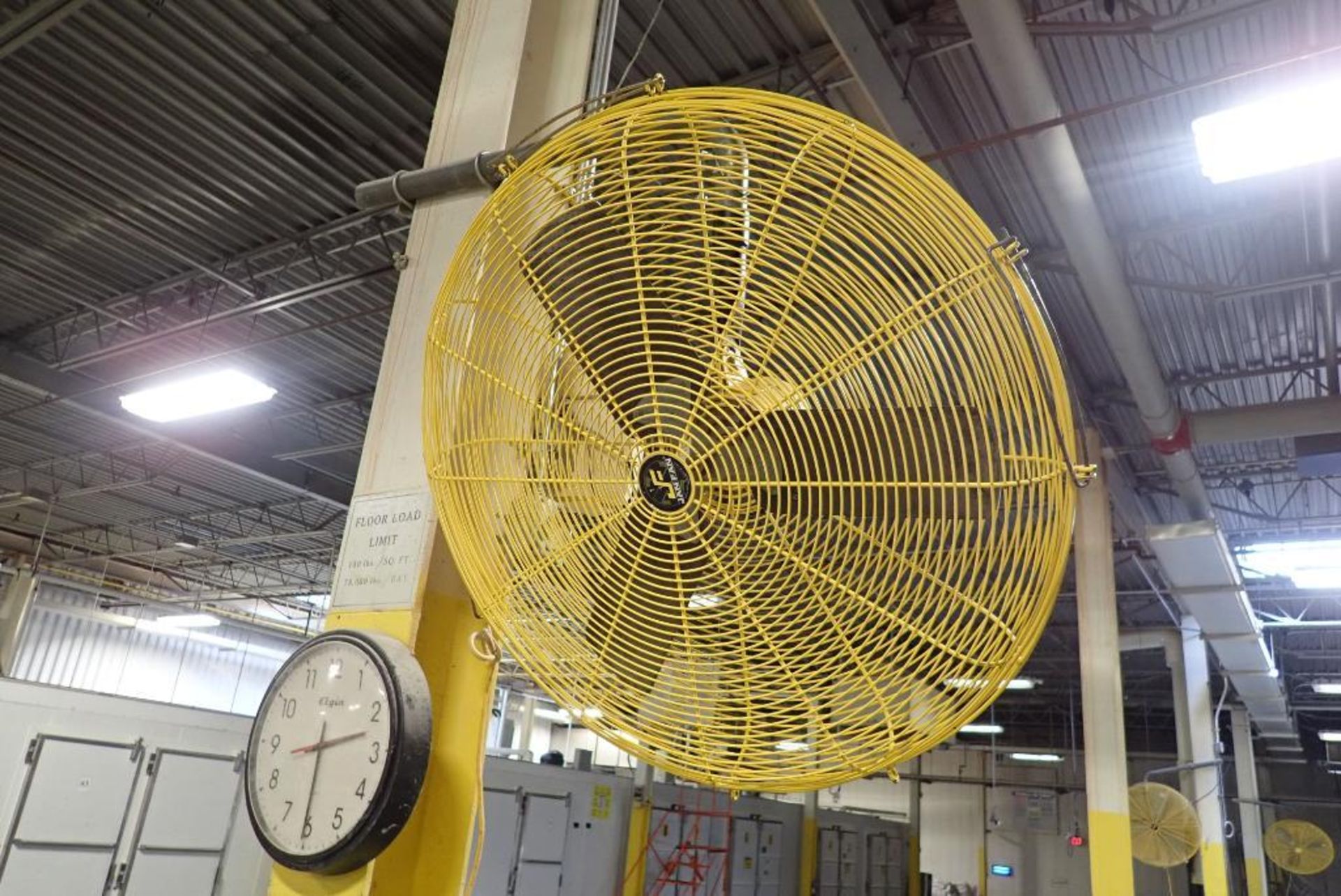 JanFan 36 in. production fans - Image 6 of 9