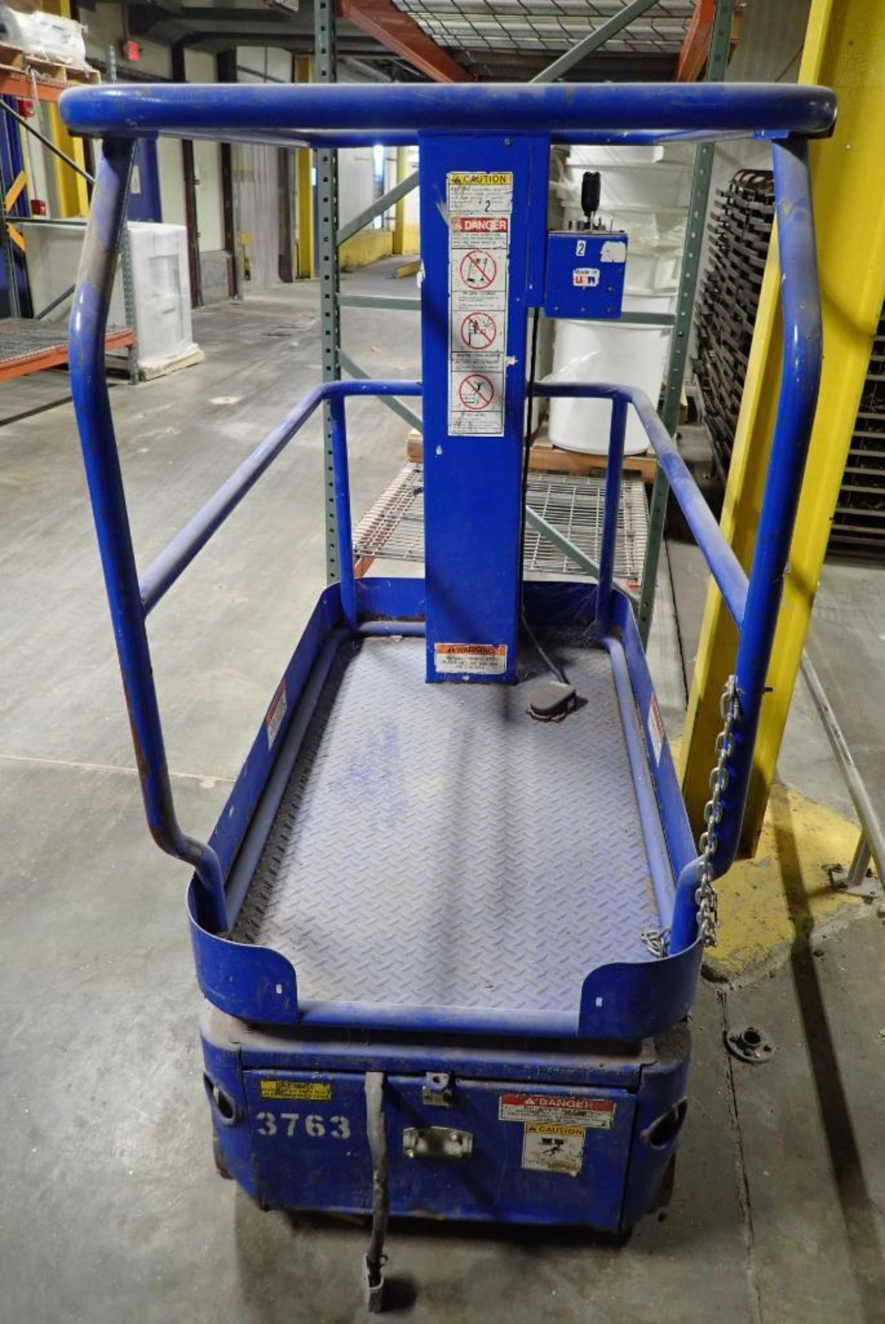 Upright Inc scissor lift - Image 6 of 17