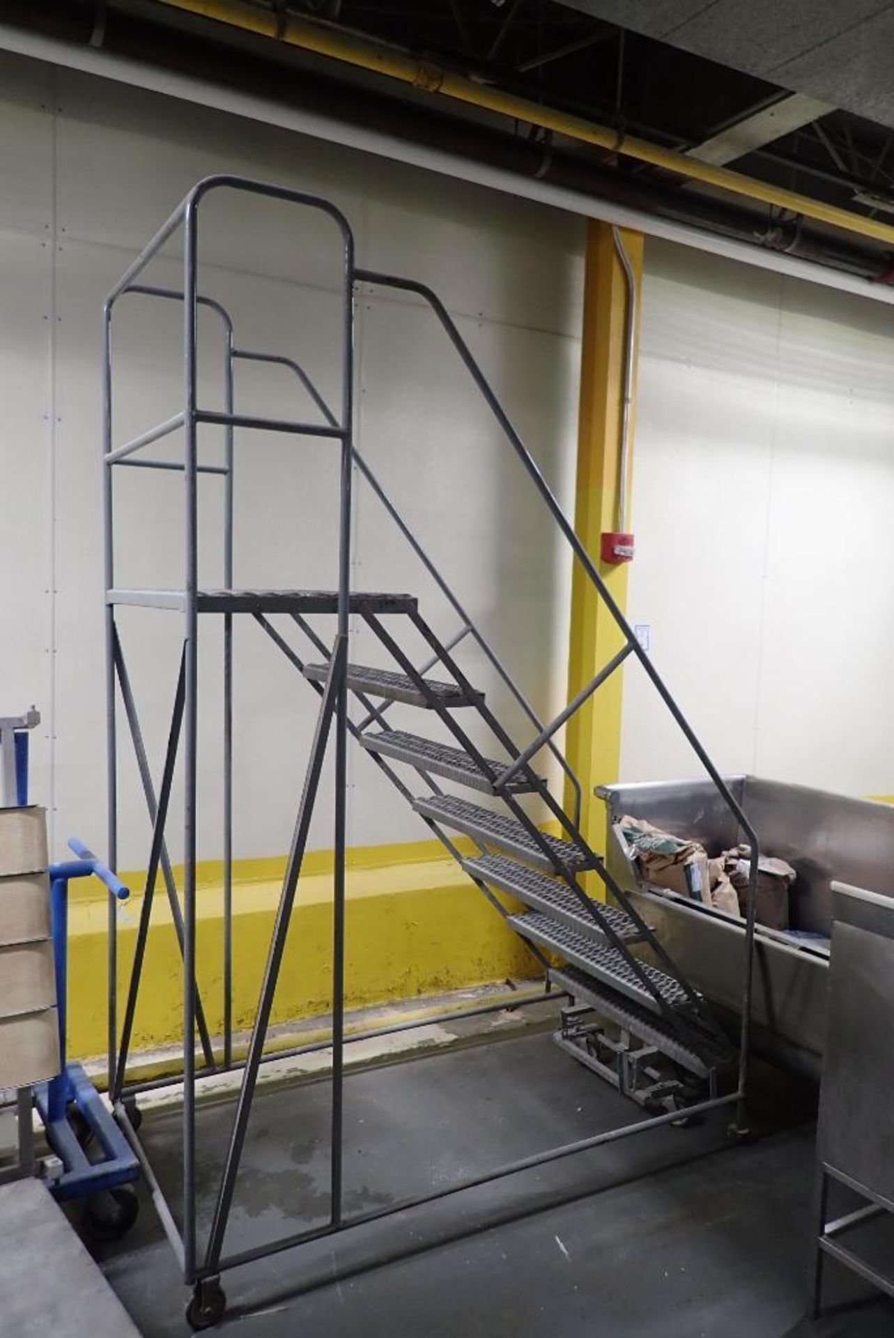 Cotterman 7-step rolling warehouse ladder