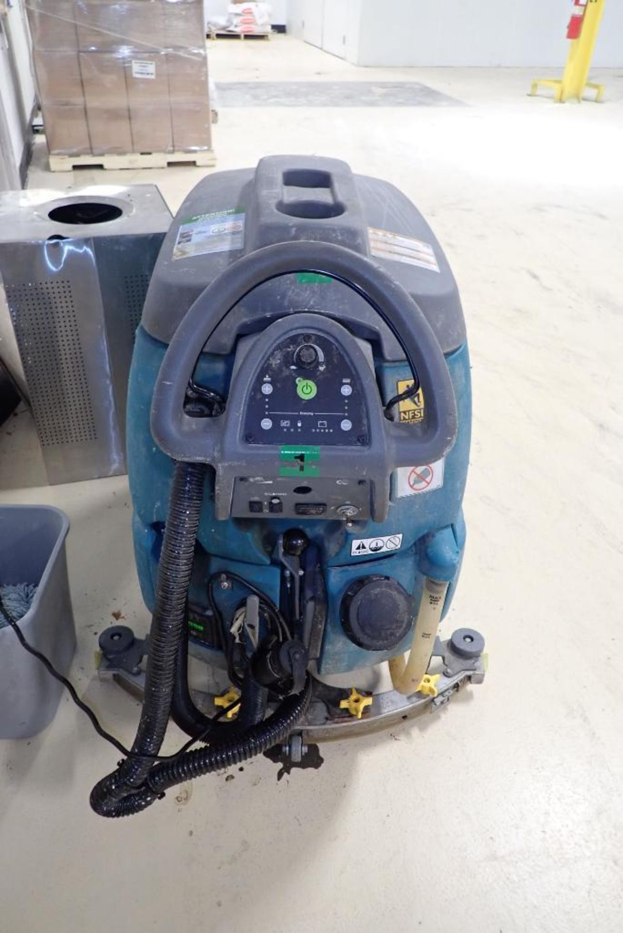 Tennant T5 walk behind floor scrubber - Image 6 of 15