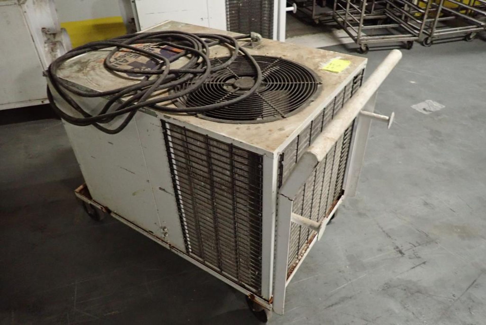 Topp portable air conditioner/dehumidifier/heat pump - Image 6 of 8