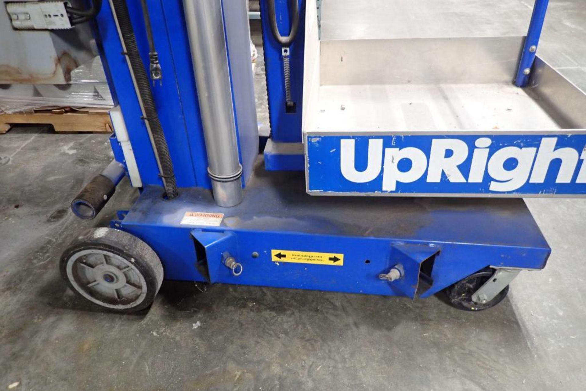 Upright Inc portable manlift - Image 11 of 12