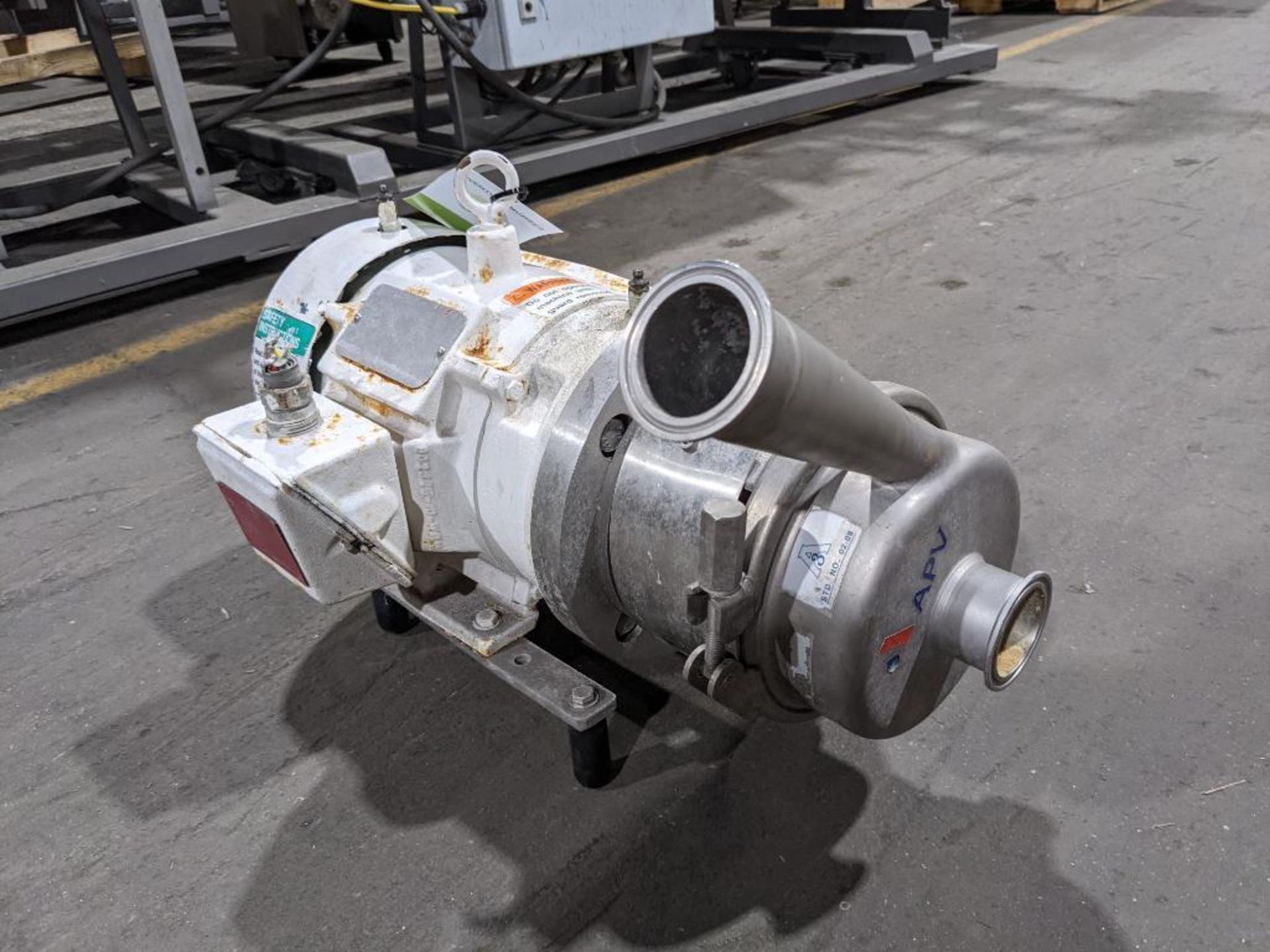 APV SS centrifugal pump - Image 2 of 9