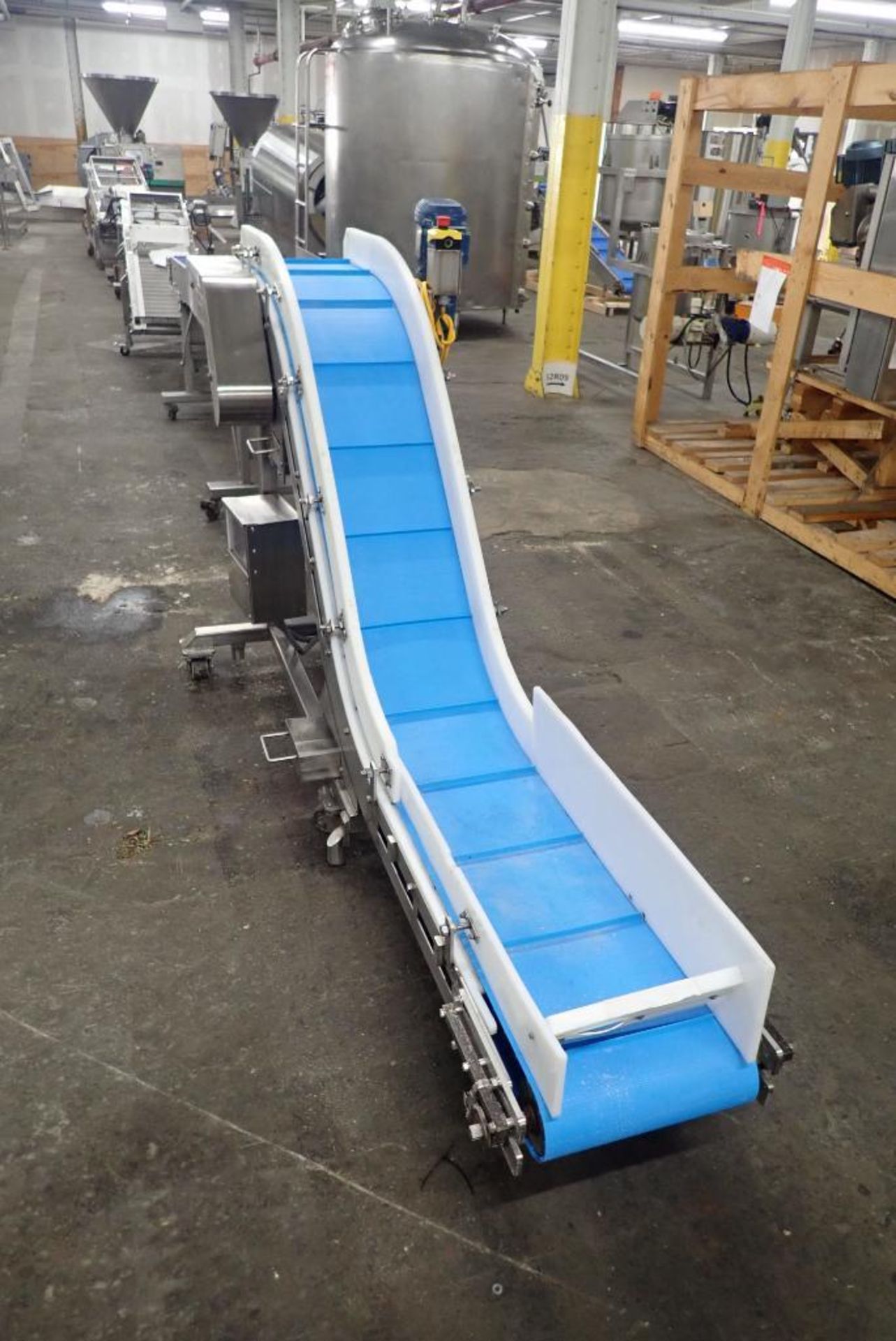 ENR incline z-conveyor - Image 3 of 19