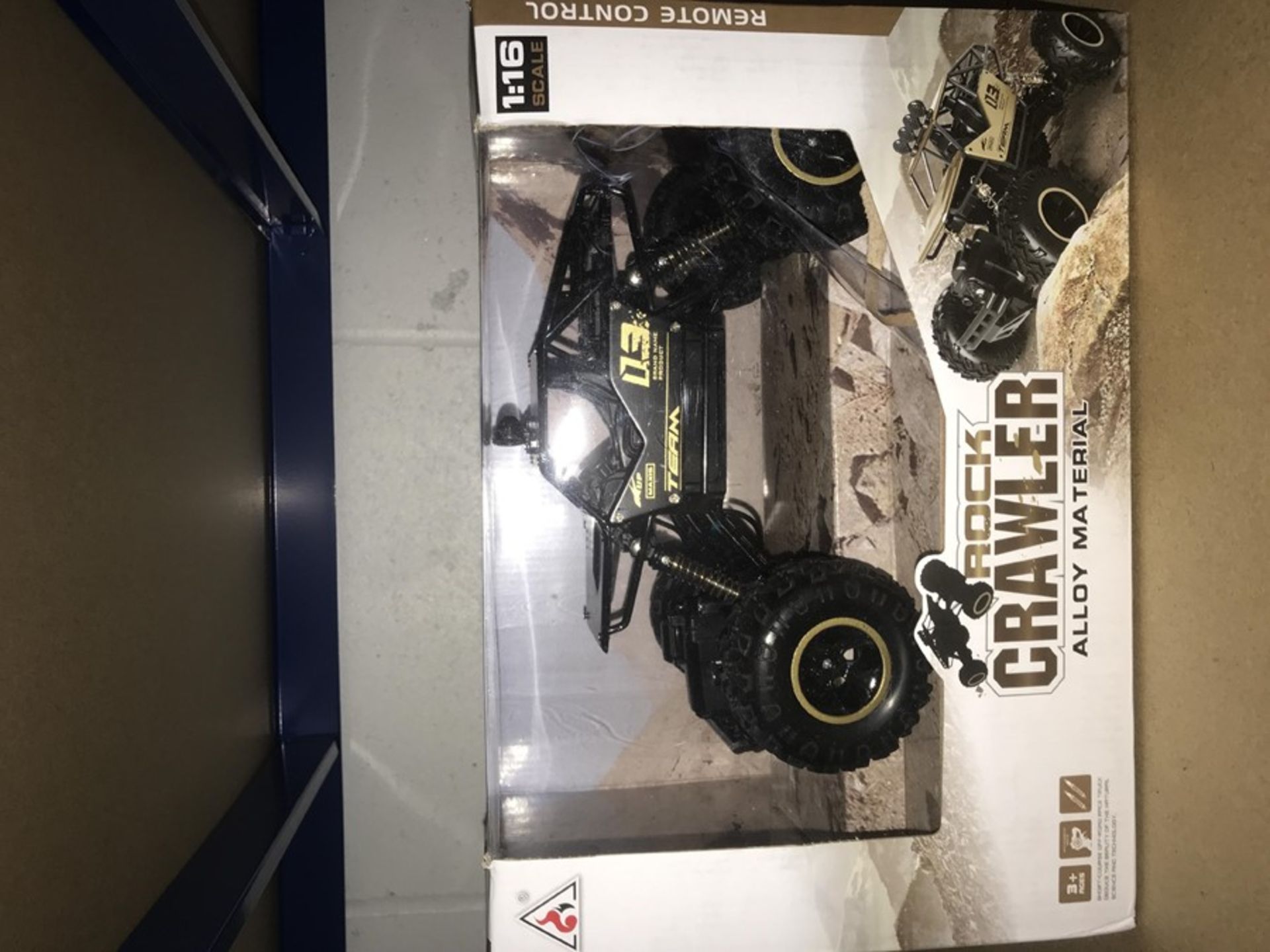 RCG Racing 948976 RC Car 1/16 4WD Rock Crawler RTR - Image 2 of 2