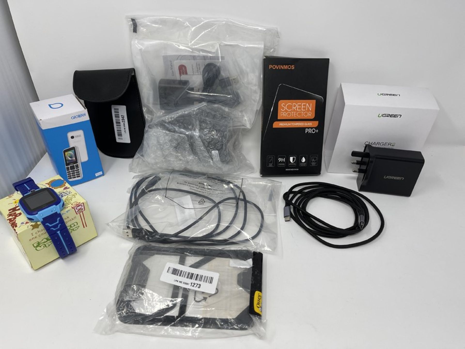 COMBINED RRP £86.00 LOT TO CONTAIN 8 ASSORTED Tech Products: Smart, 1, UGREEN, OtterBox, [New,