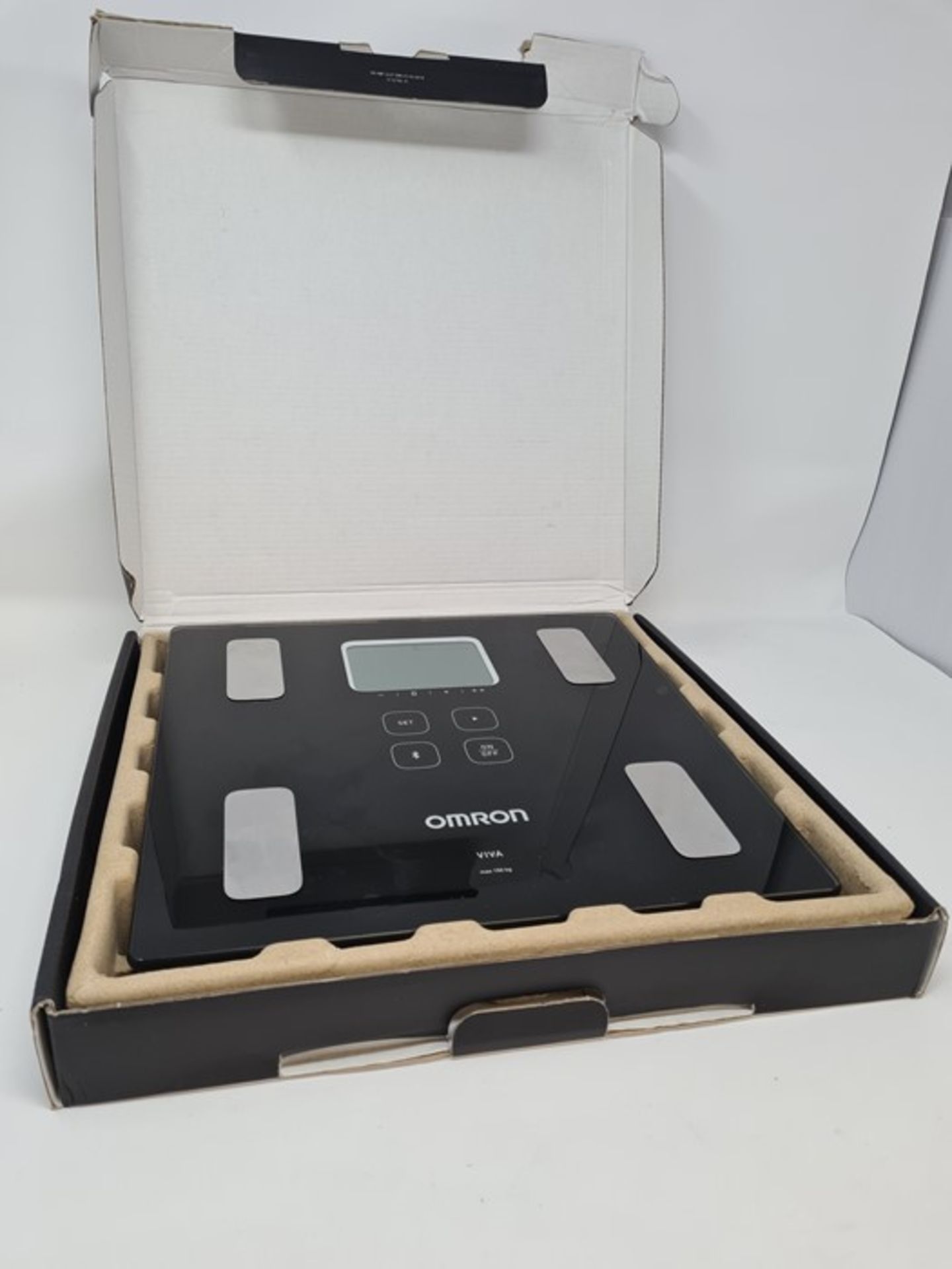 RRP £99.00 OMRON VIVA Bluetooth Smart Scale and Body Compos - Image 2 of 2