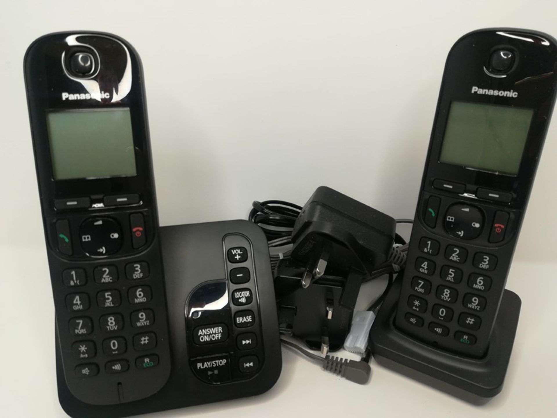 Panasonic KX-TGC222EB DECT Cordless Phone with A - Image 2 of 2