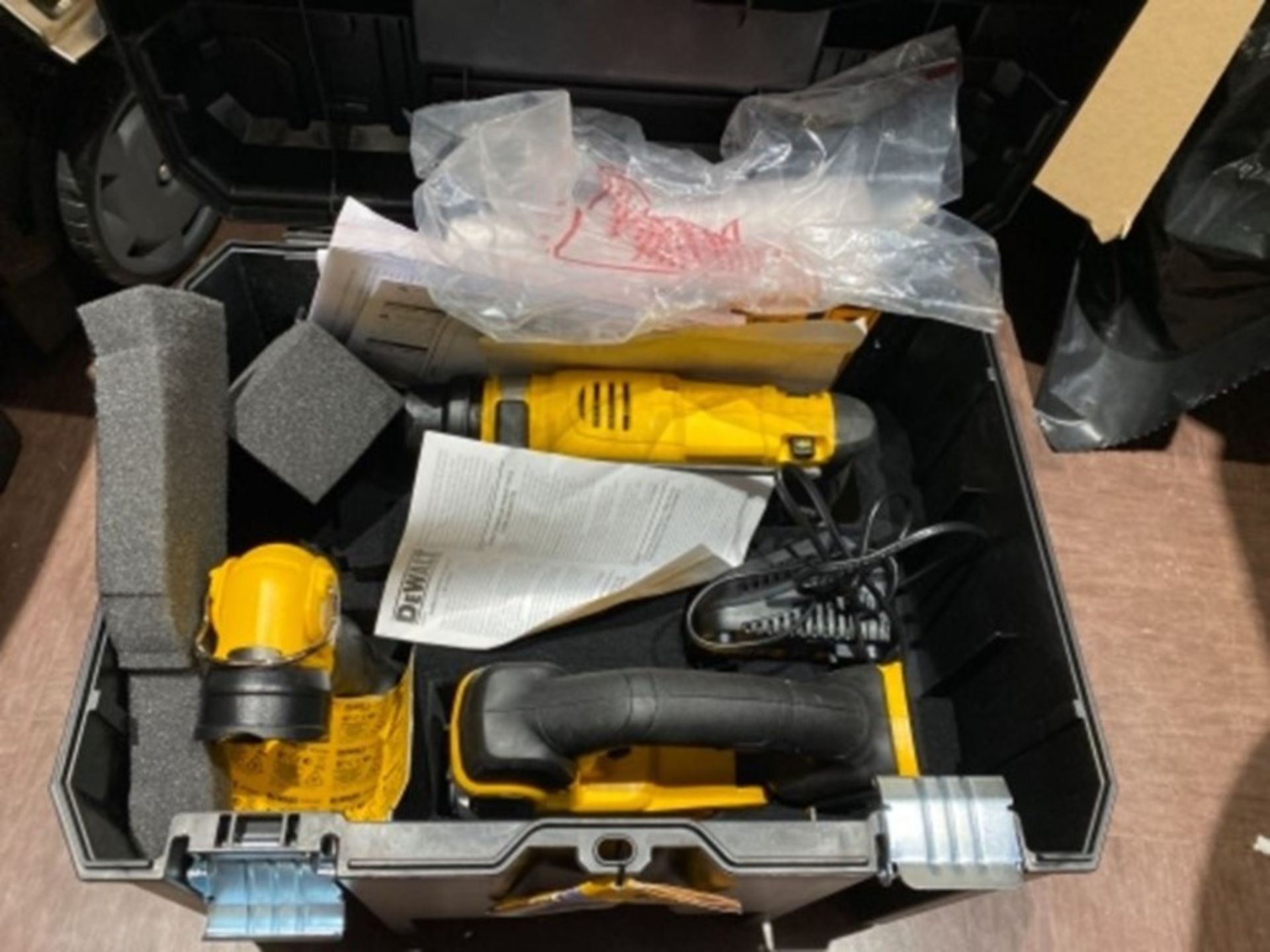 RRP £924.00 Dewalt 18V 3 Piece Cordless Kit