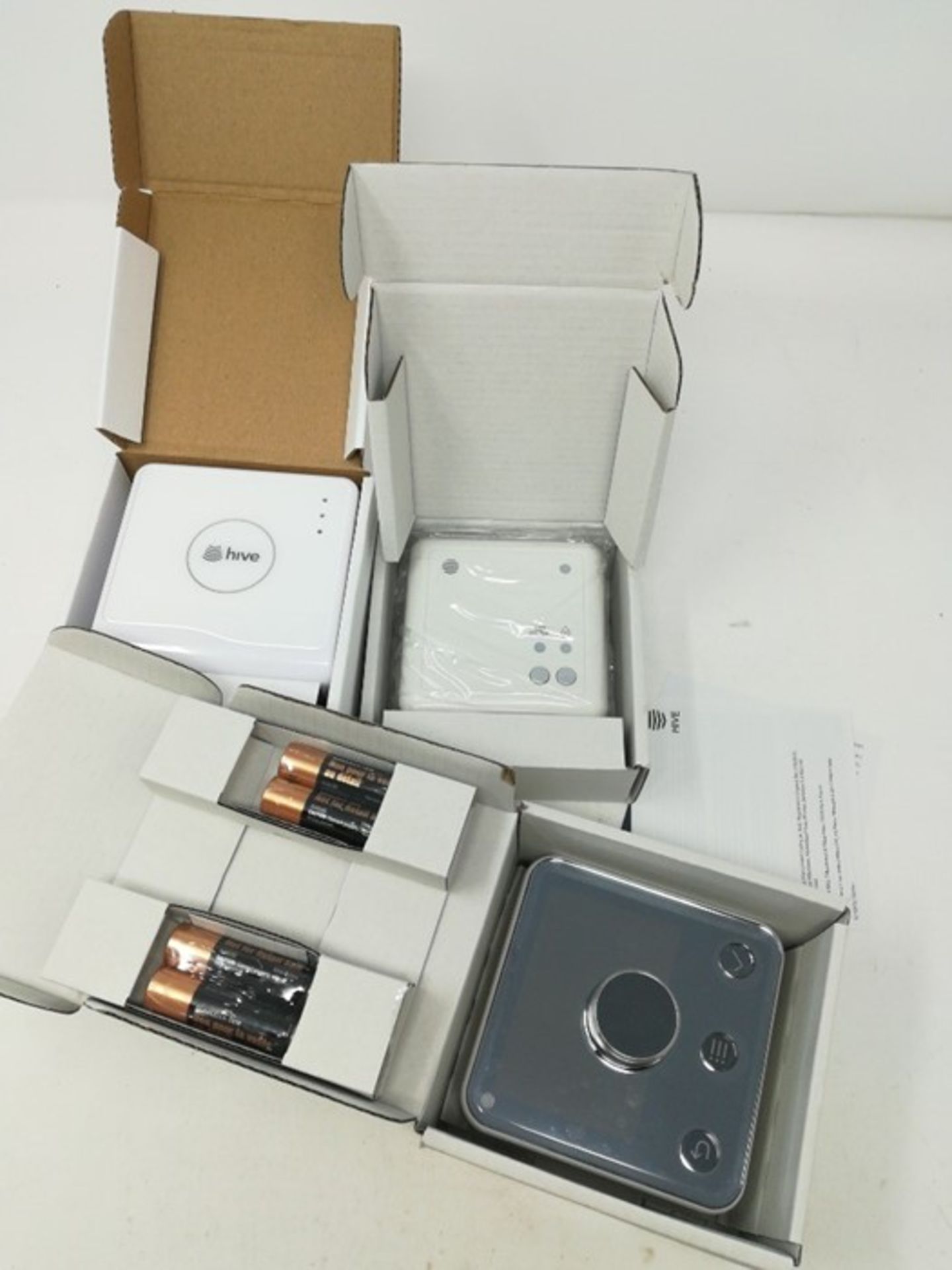 RRP £145.00 Hive Active Heating and Hot Water Thermostat Wit - Image 2 of 2