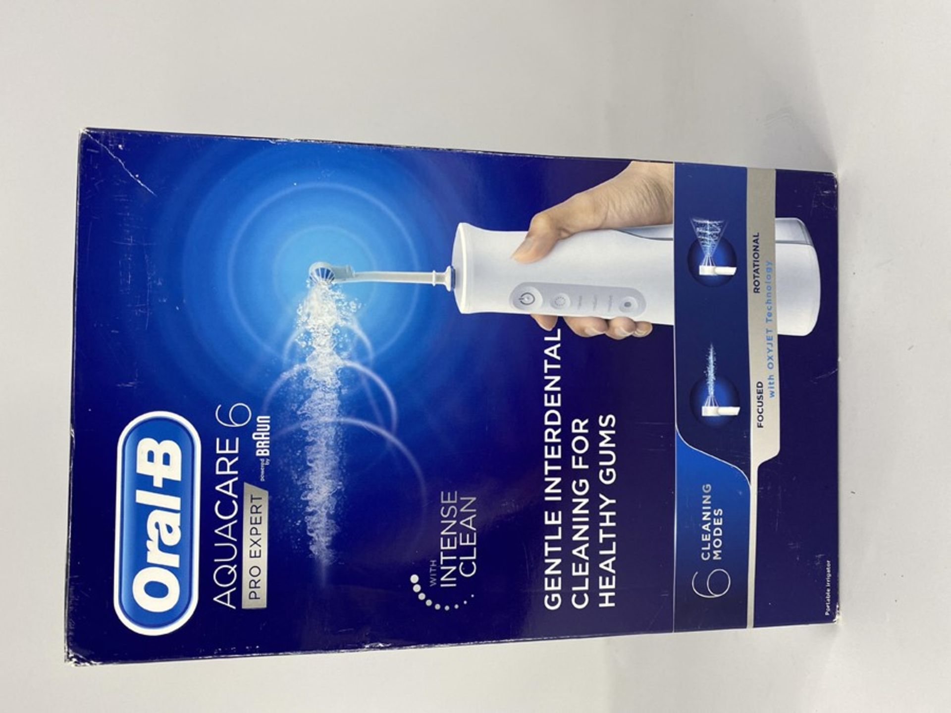 RRP £59.00 Oral-B Aquacare 6 Pro-Expert Water Flosser Cordl - Image 2 of 2