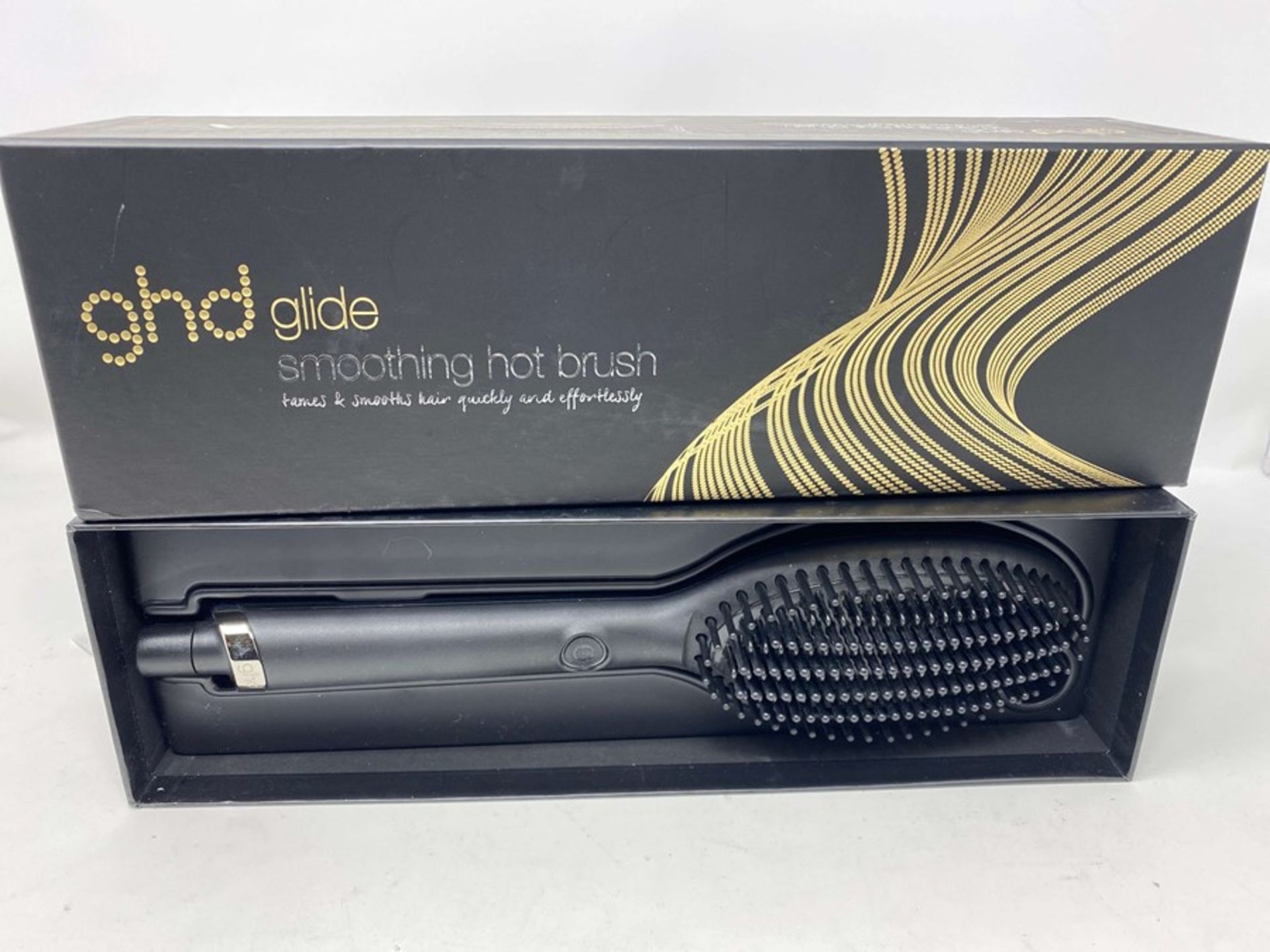 RRP £139.00 ghd Glide Hot Brush - Hot Brushes for Hair Styli - Image 2 of 2