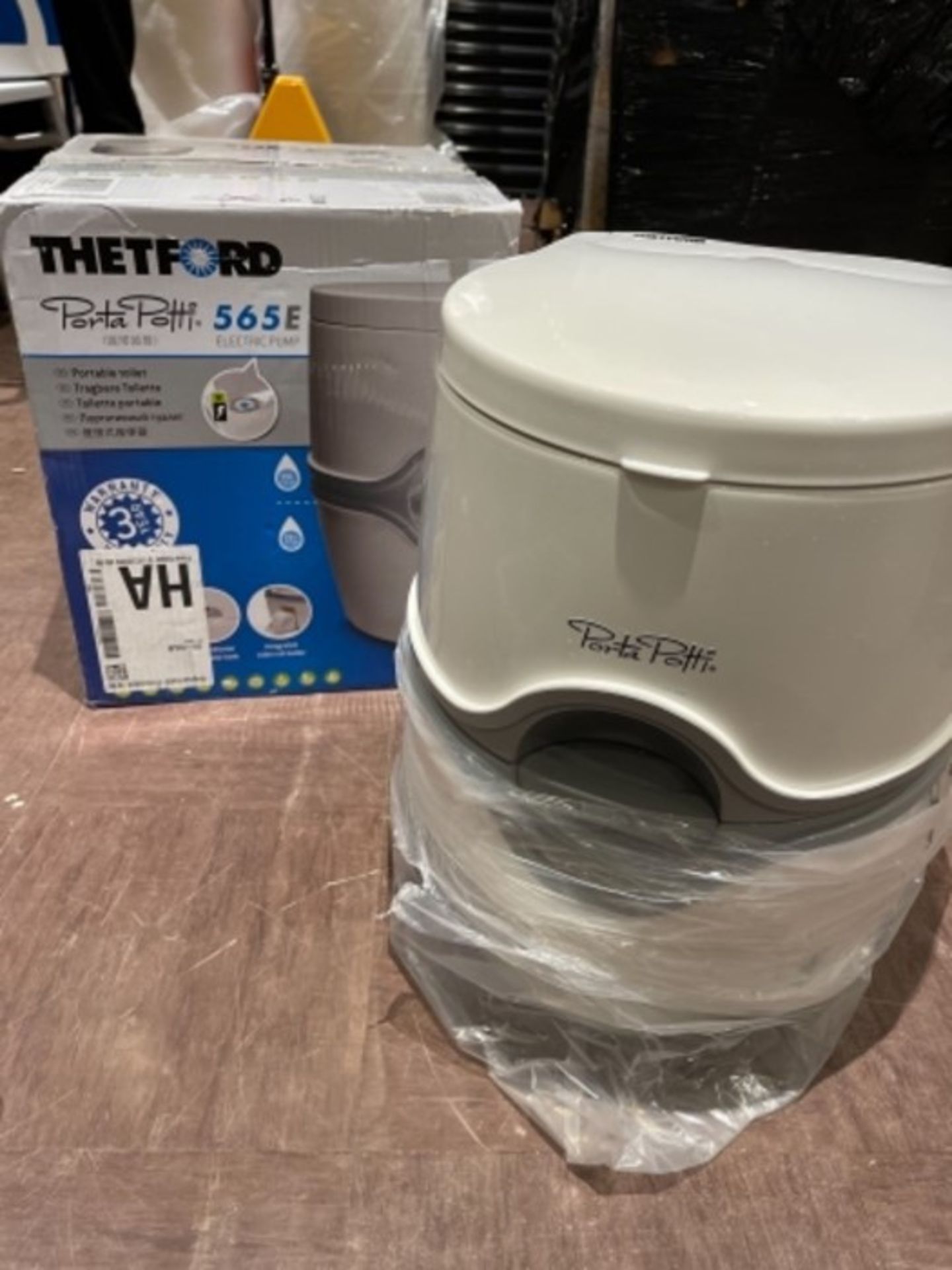 RRP £189.00 Thetford 92306 Porta Potti 565E Elettrico Toilet - Image 2 of 2