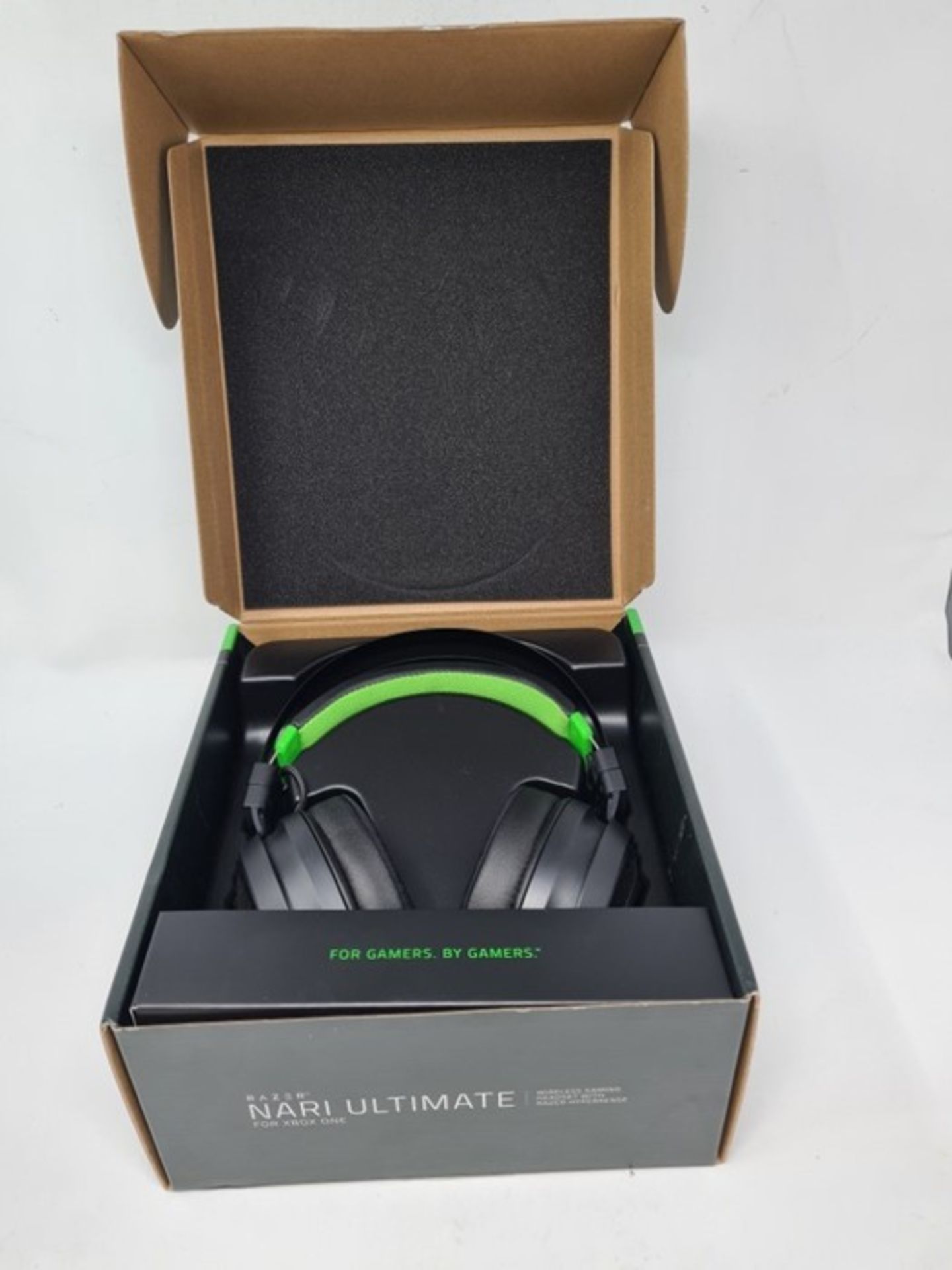 RRP £199.00 Razer Nari Ultimate for Xbox One - Wireless Gami - Image 2 of 2