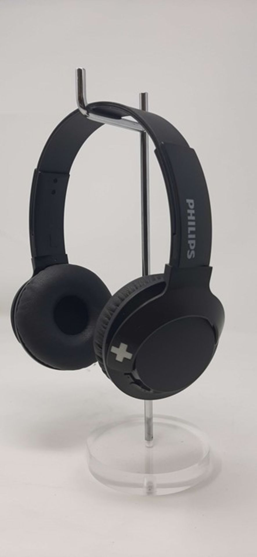 PHILIPS BLUETOOTH BASS + ON EAR - BLACK - Image 2 of 2