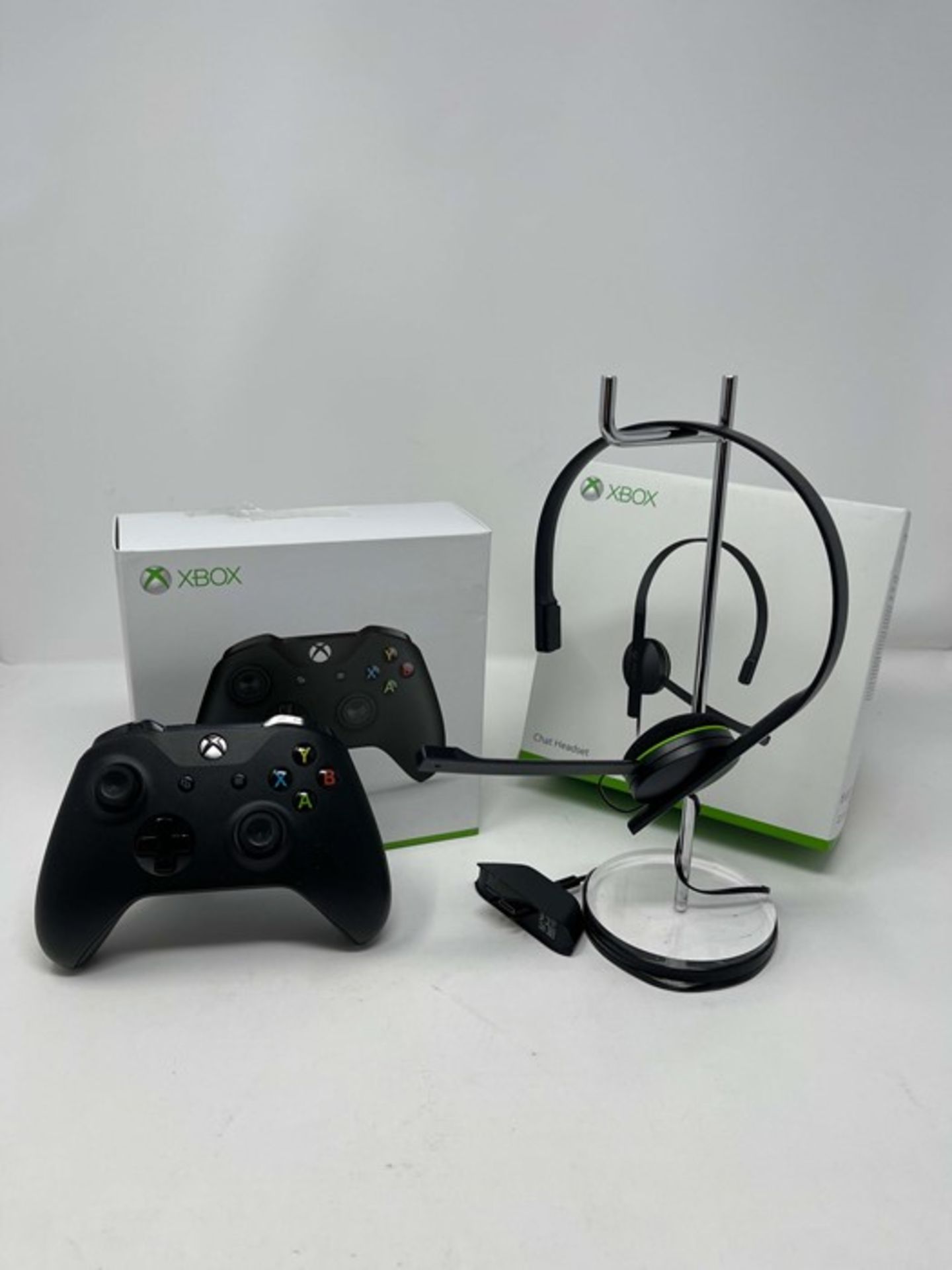 RRP £82.00 XB1 START PACK CONTROLLER 3MNTH HEADSET - Image 2 of 2