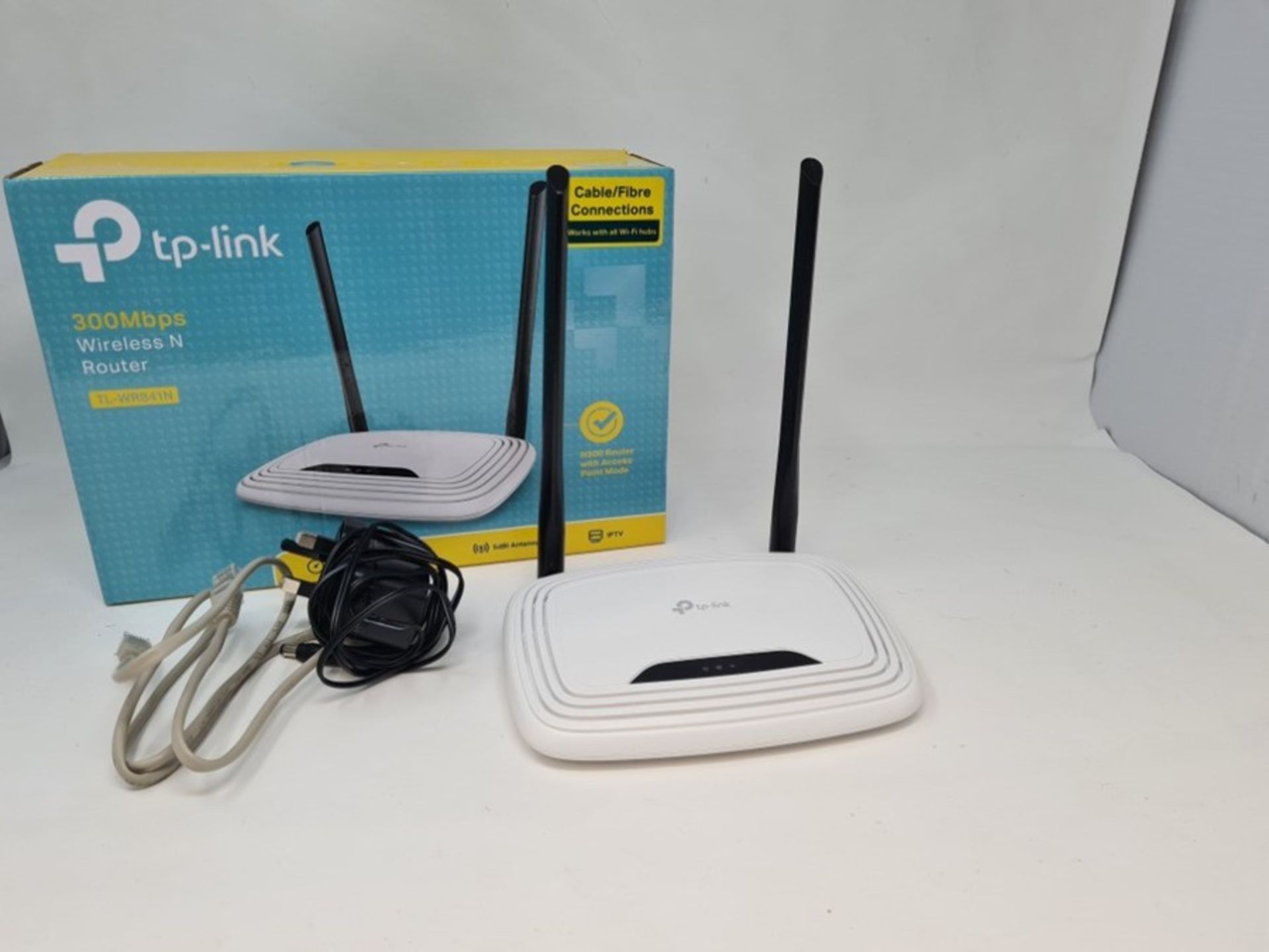 TP-Link TL-WR841N 300 Mbps Wireless N Cable Rout - Image 2 of 2