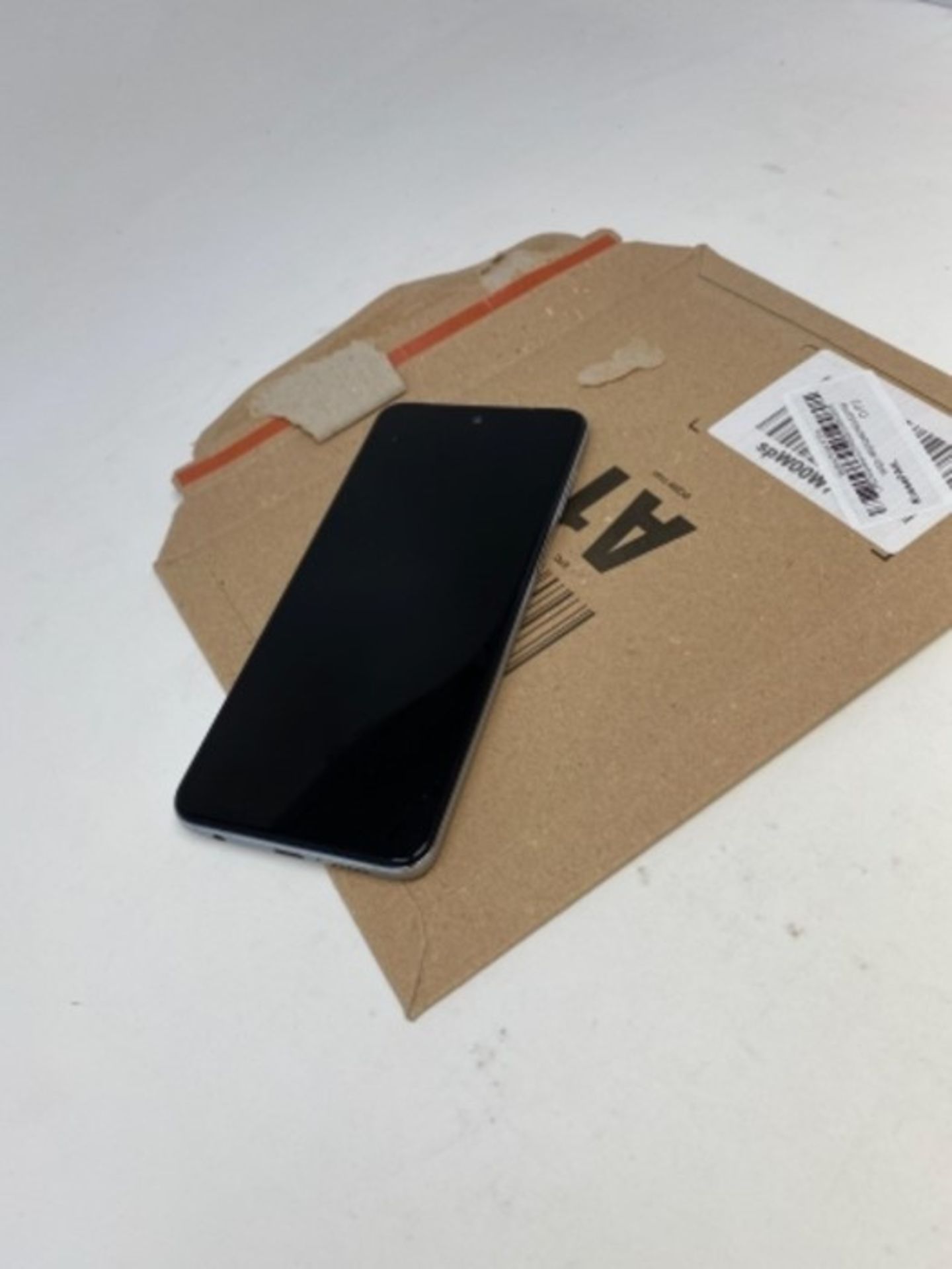 RRP £183.00 Xiaomi Redmi Note 9 Pro 6GB/64GB Glacier WhiteÿUK VERSION ÿ - Image 2 of 3