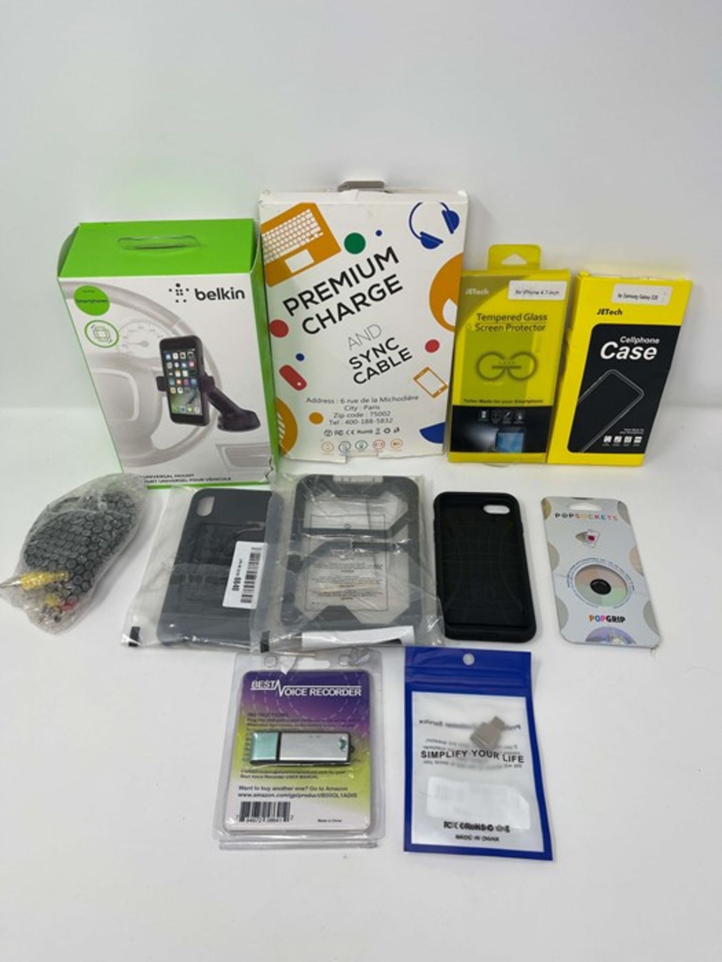 COMBINED RRP £113.00 LOT TO CONTAIN 11 ASSORTED Tech Products: OtterBox, PopSockets, CIpotZIZ,