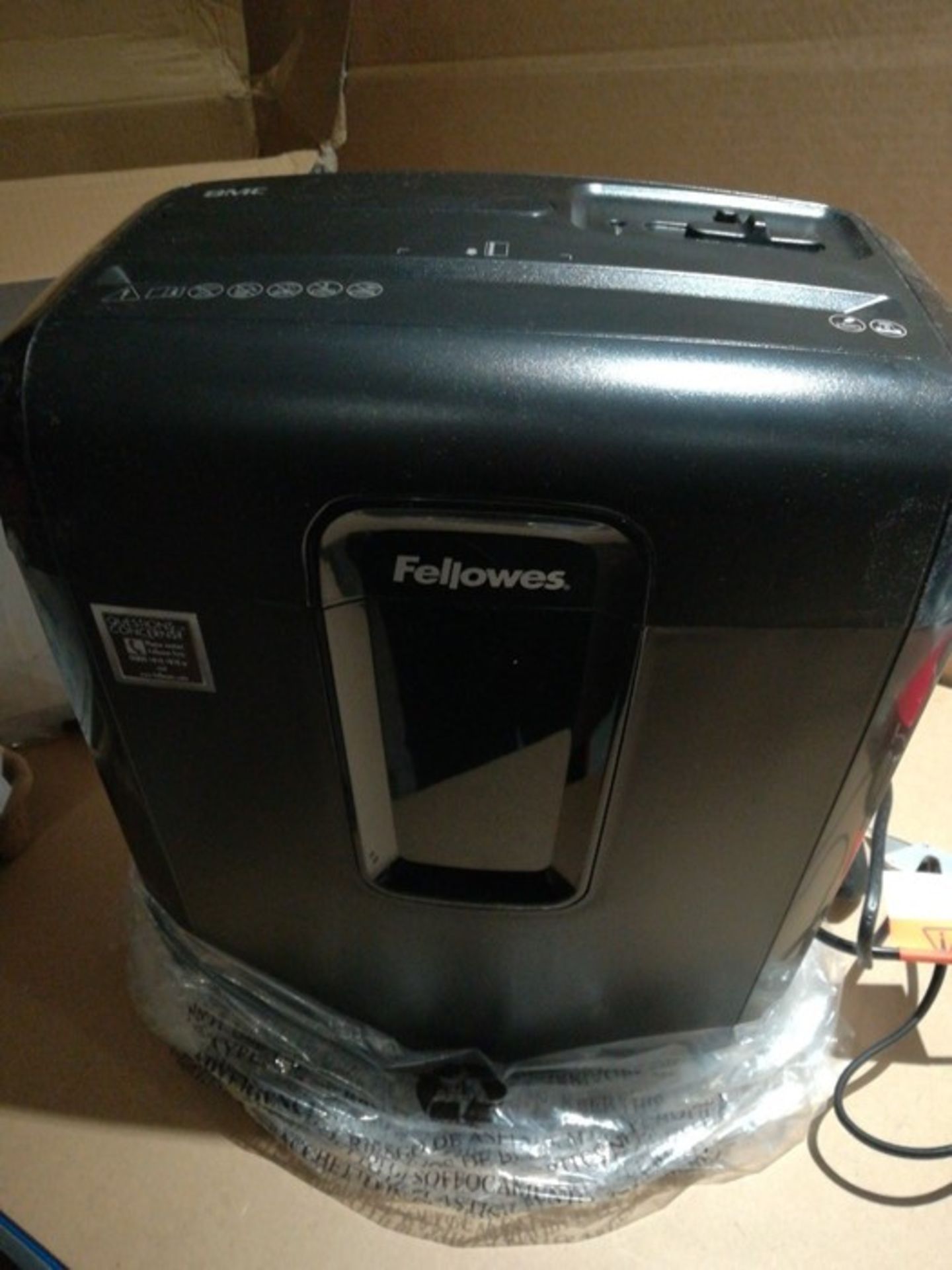RRP £69.00 Fellowes Powershred 8Mc, 8 Sheet Micro-Cut Personal Paper Shredder with Safety Lock fo - Image 2 of 2