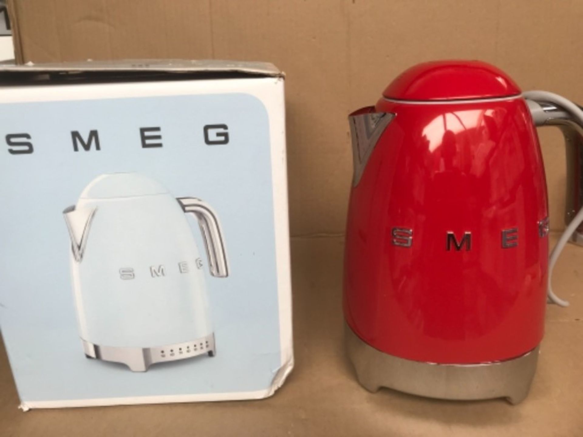 RRP £203.00 Smeg KLF04RDEU Electric Kettle with Temperature Control KLF04RDEU-red, red - Image 2 of 2