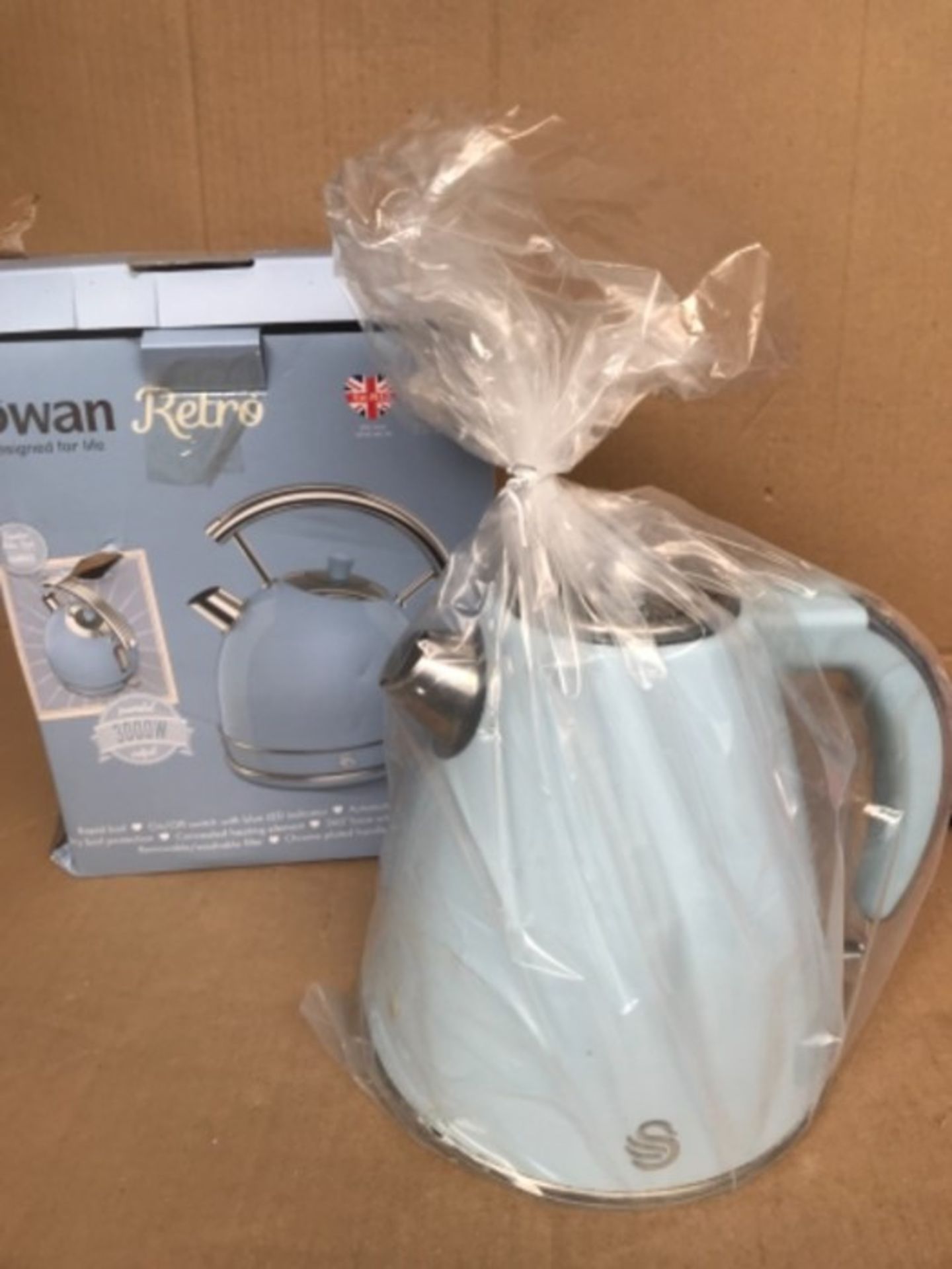 Swan Retro 1.8 Litre Dome Kettle, Blue, Fast Boil, 3KW, 360 Degree Rotational Base, St - Image 2 of 2