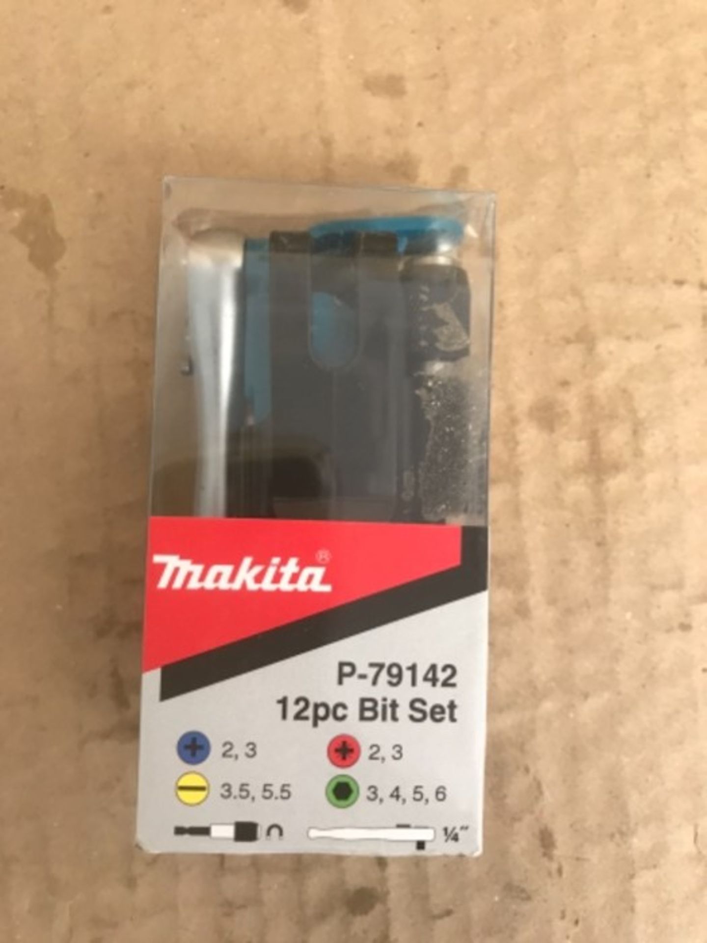 Makita P-79142 12 Piece Screwdriver and Ratchet Set, Blue, 9.6 x 5.4 x 3.4 cm - Image 2 of 2