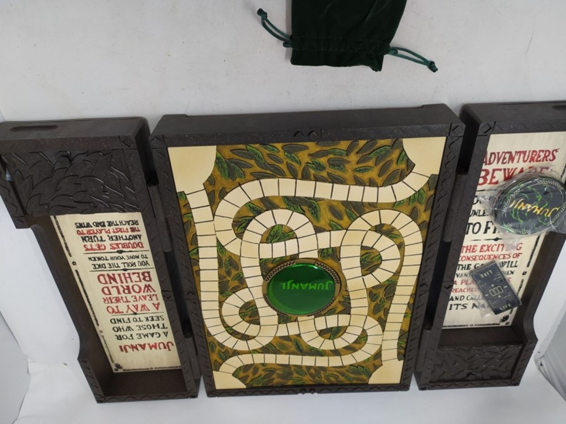 RRP £123.00 The Noble Collection Jumanji Collectors Board Game - Full-Size Scale Replica Of The Ic - Image 3 of 3