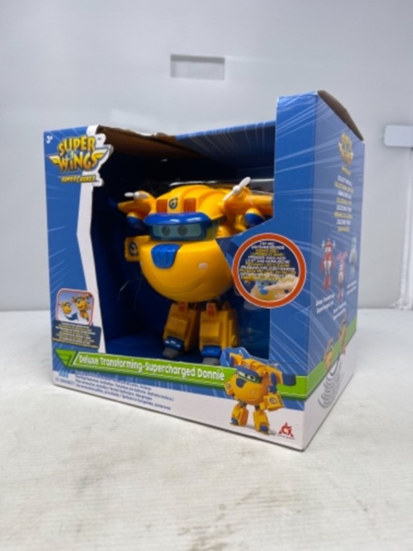 Super Wings EU740430 Character Deluxe Transforming Supercharged Donnie, Yellow - Image 2 of 3