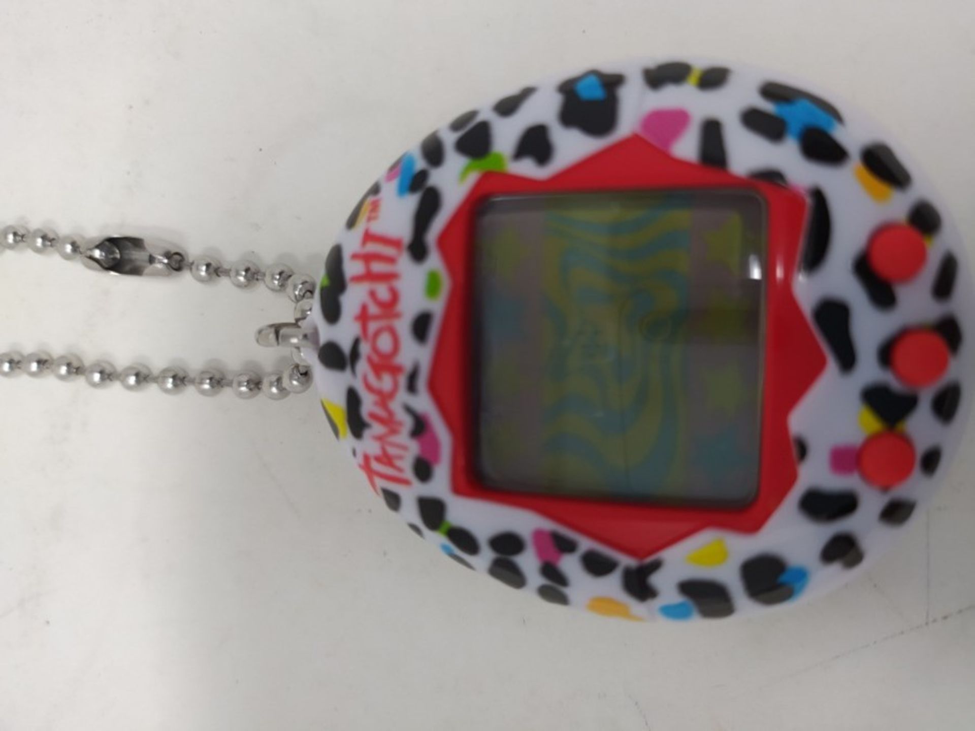 Original Bandai Tamagotchi, Gen 2, Leopard Shell with Chain - The Original Virtual Rea - Image 2 of 2