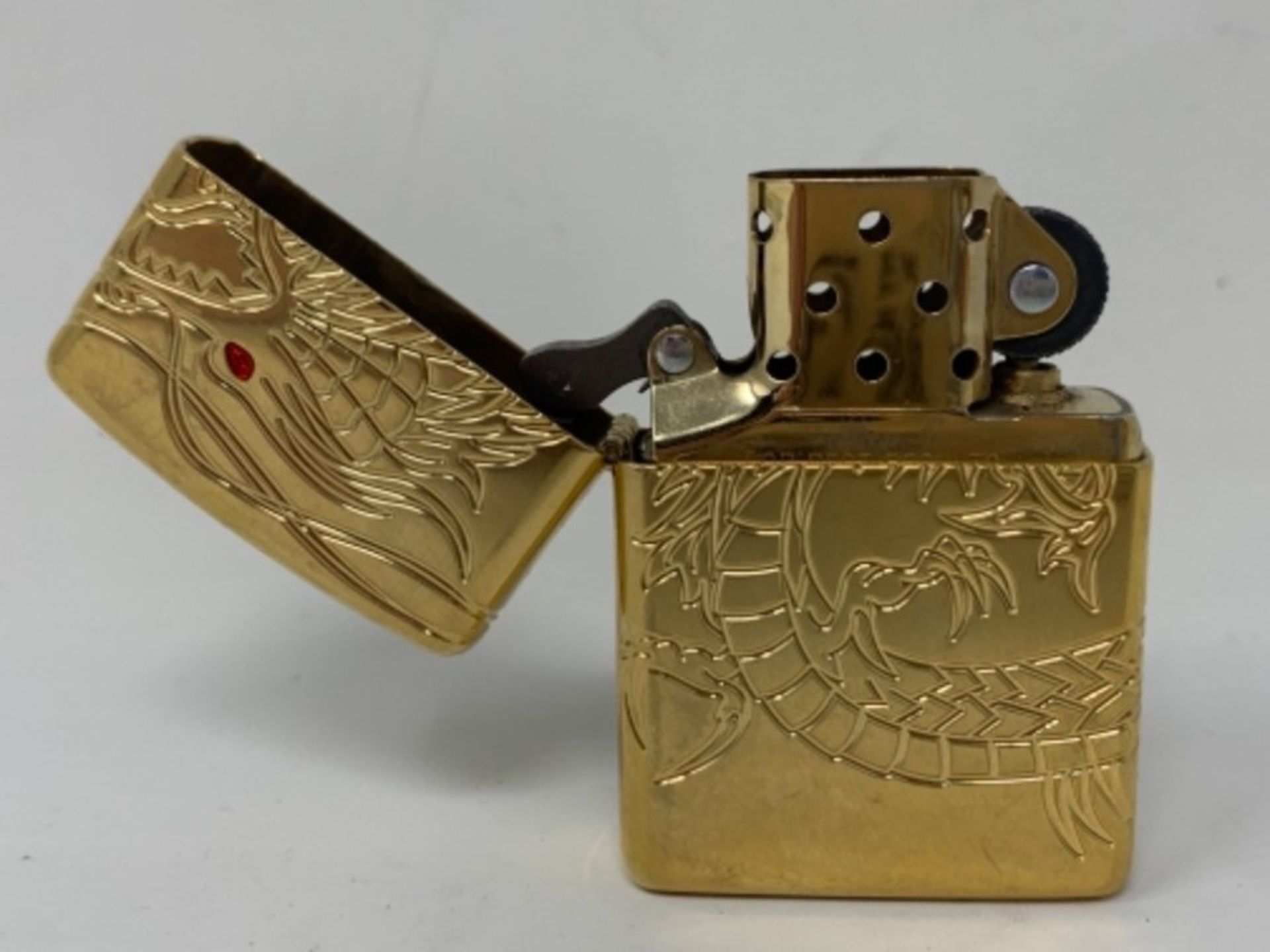 RRP £169.00 Zippo Armor Chinese Dragon Windproof Pocket Lighter - High Polish Gold Plate - Image 3 of 3