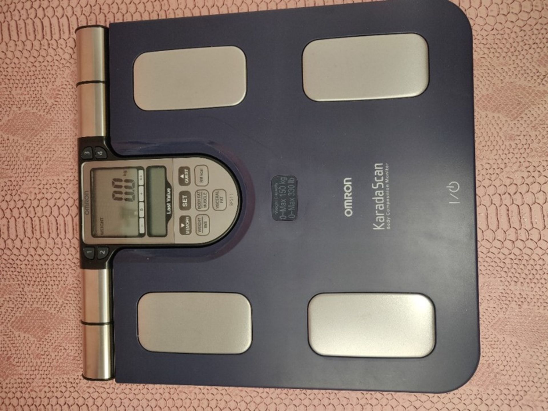 RRP £68.00 OMRON BF511 Clinically Validated Full Body Composition Monitor with 8 high-precision s - Image 3 of 3