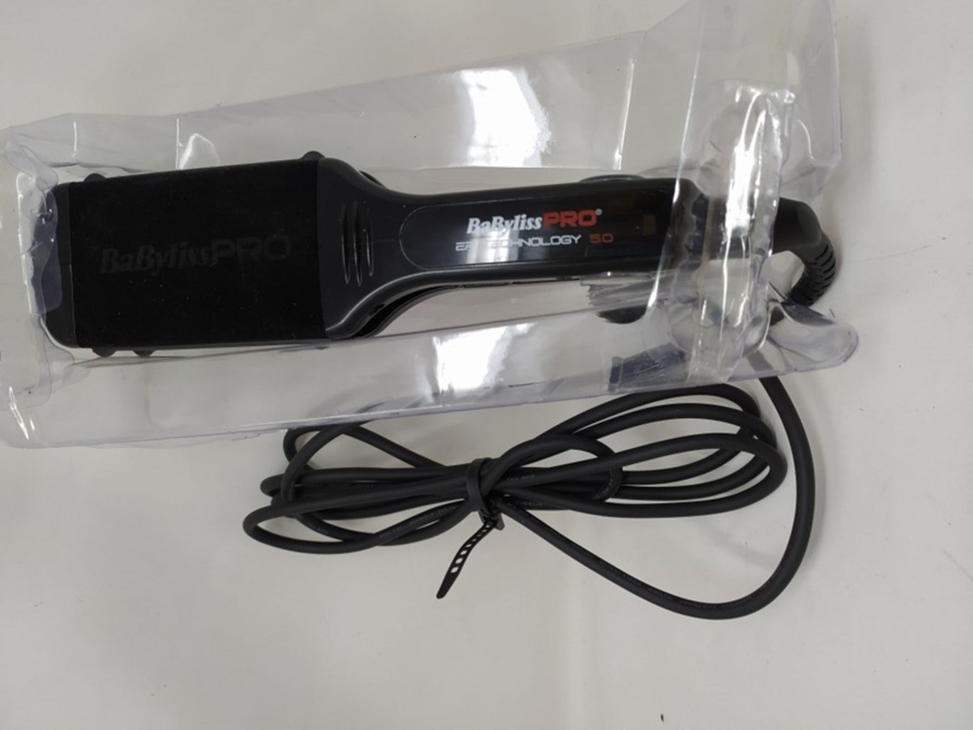 RRP £82.00 BaByliss 60 mm Pro BAB2512EPCE Titanium Waver, Q-1413 - Bild 2 aus 2