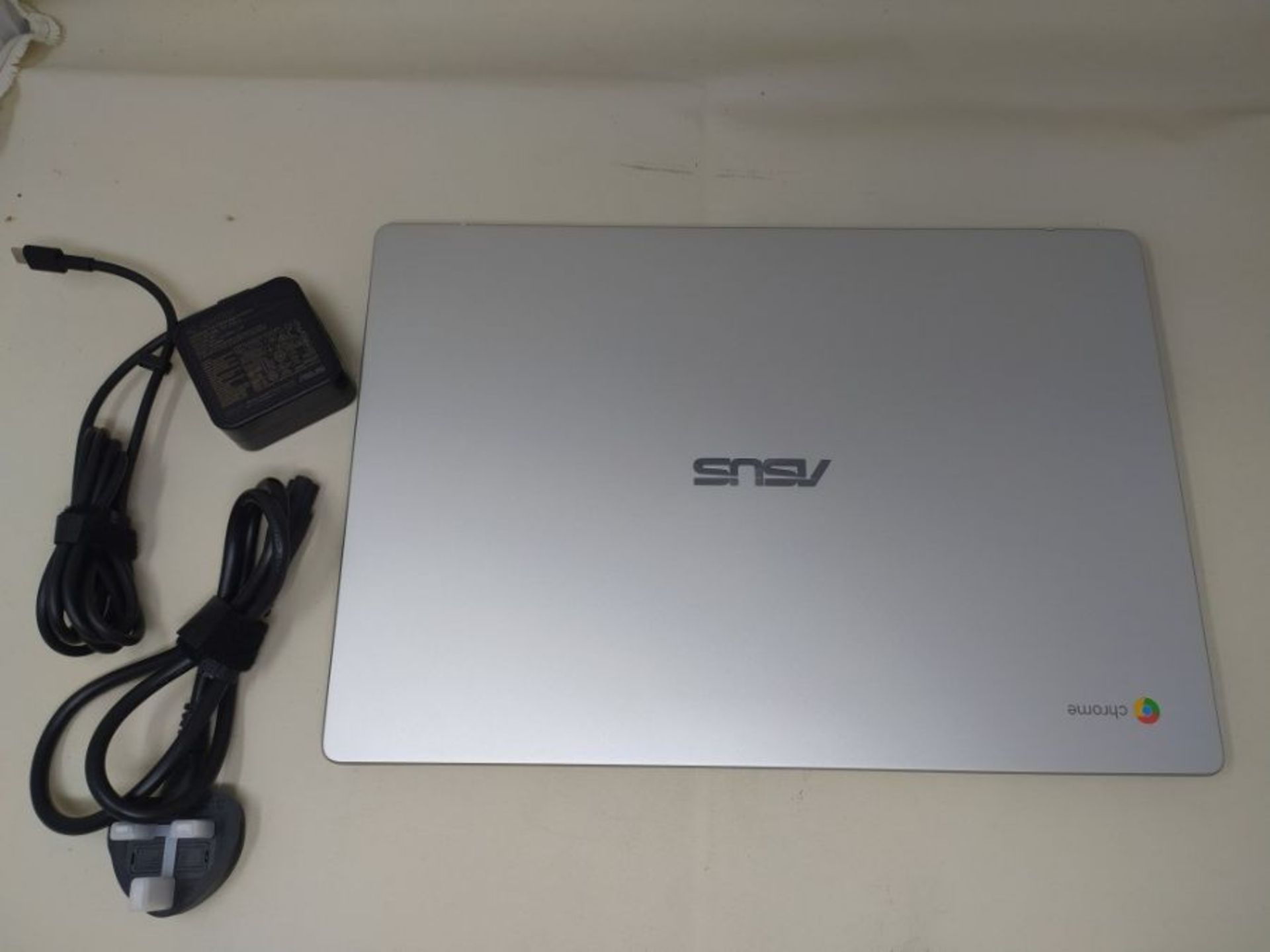 RRP £337.00 ASUS 15.6 inches C523NA Full HD Touchscreen Chromebook - Image 2 of 3