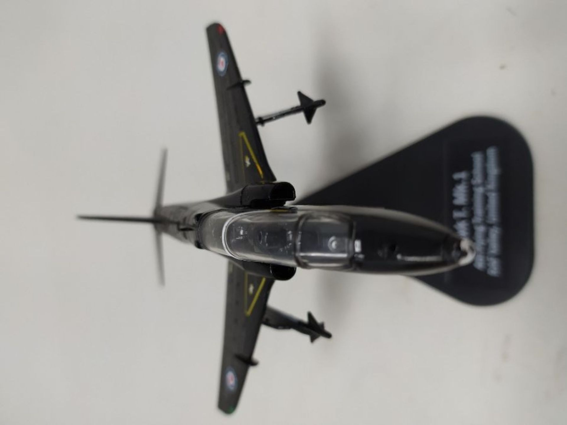Italeri 48145 Hawk T- MK.1 die cast model 1: 100 Scale - Image 2 of 2