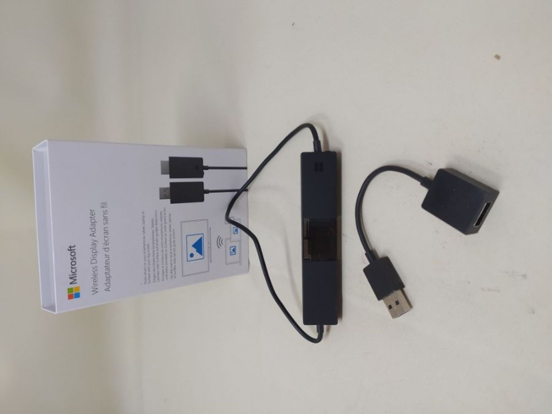 Microsoft Wireless Display V2 Adapter - Black - Bild 2 aus 2