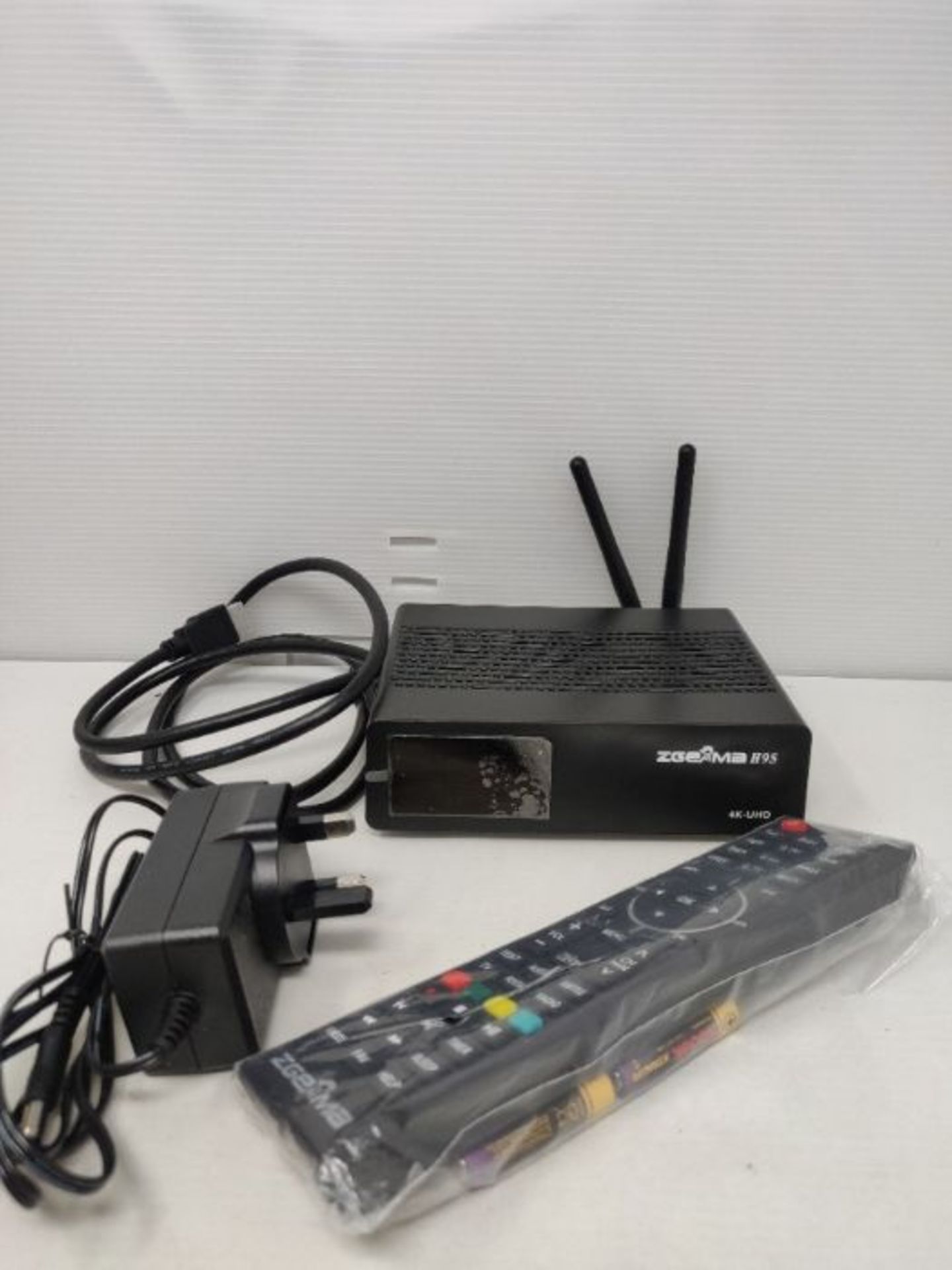 RRP £65.00 SleekView Zgemma H9S Wifi Enigma 2 IPTV Ultra HD 4K FTA UHD Stalker DVB S2X Satellite - Image 2 of 2