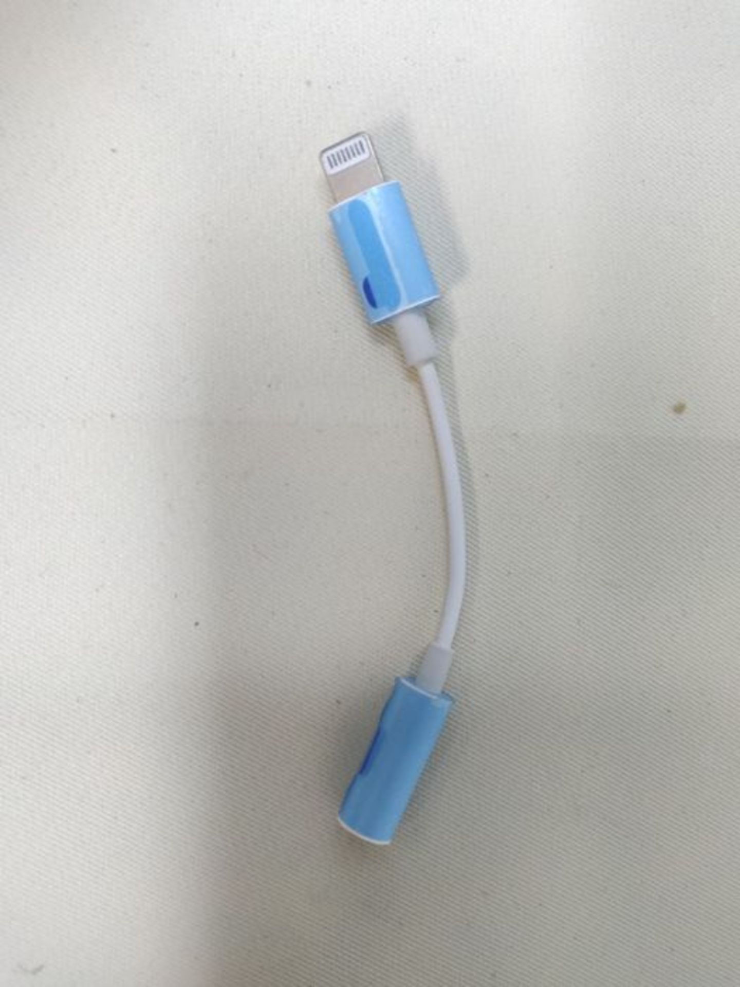 Tec-Digi Lightning to 3.5 mm Headphone Jack Adapter Compatible with all iPhones includ - Image 2 of 2