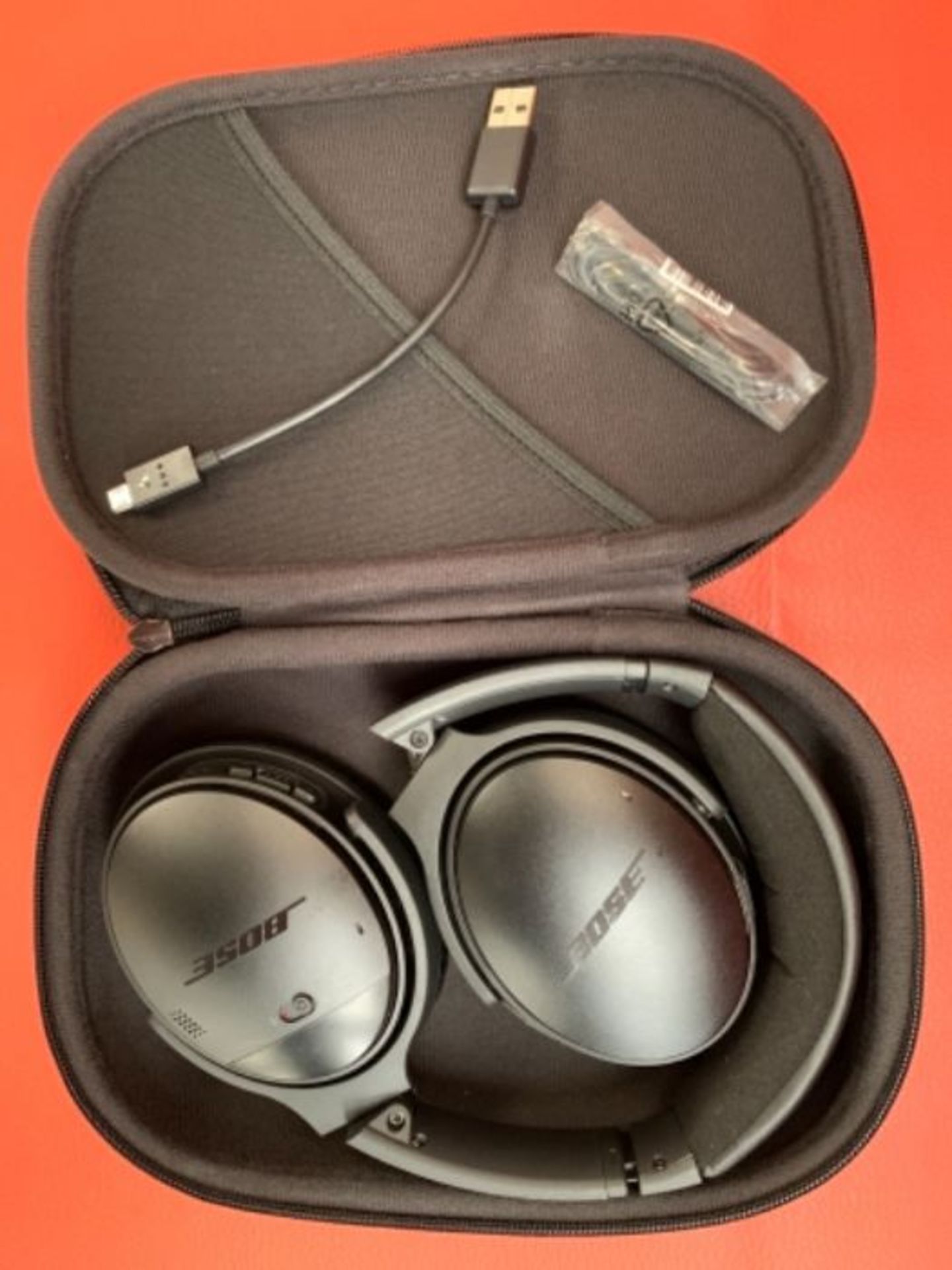 RRP £239.00 Bose QuietComfort 35 II Noise Cancelling Bluetooth Headphones Wireless, Over Ear He - Image 3 of 3