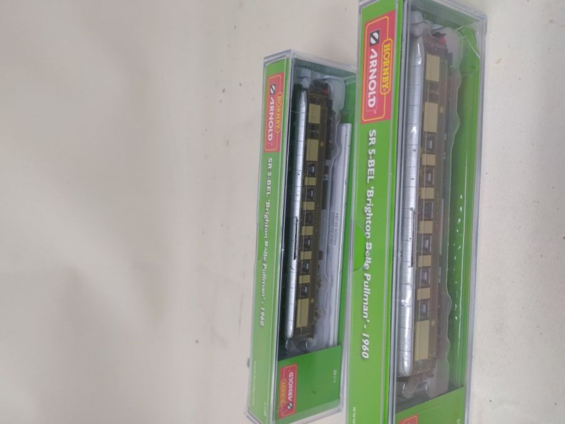 RRP £175.00 ARNOLD HN3006 Pullman, Set of 2 Coaches 5-BEL Brighton Belle, Coach and Railcar, Perio - Image 3 of 3