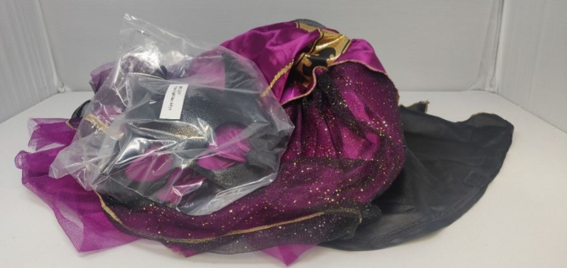 Amscan 9906297EU Purple Batgirl Classic Costume-Age 4-6 - Image 2 of 2